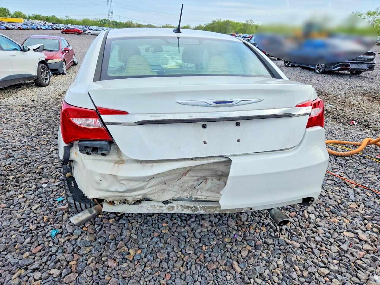 2014 Chrysler 200 Limited White vin: 1C3CCBCG1EN134586