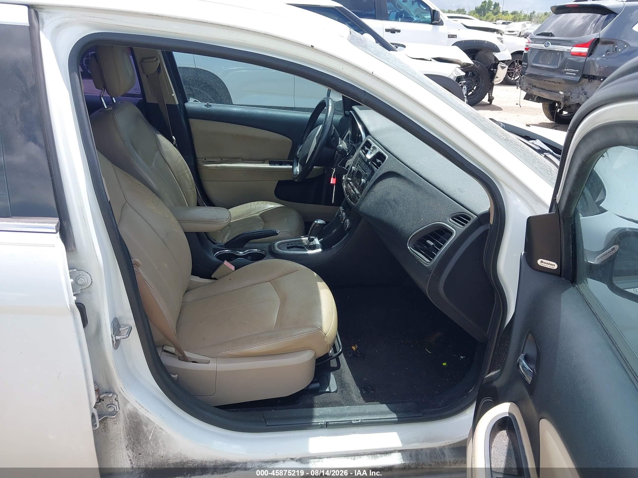 2014 Chrysler 200 Limited White vin: 1C3CCBCG1EN185604