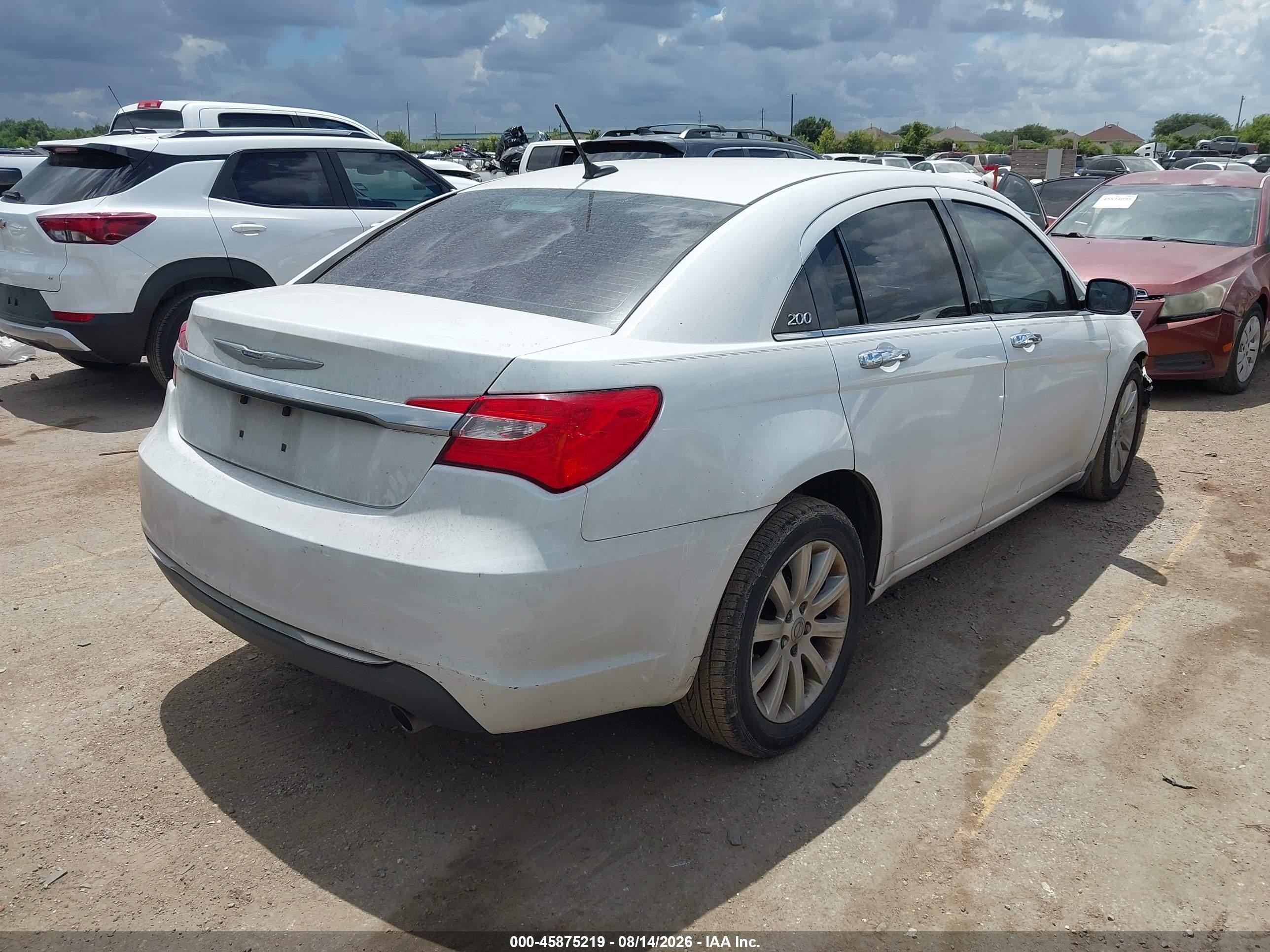 2014 Chrysler 200 Limited White vin: 1C3CCBCG1EN185604