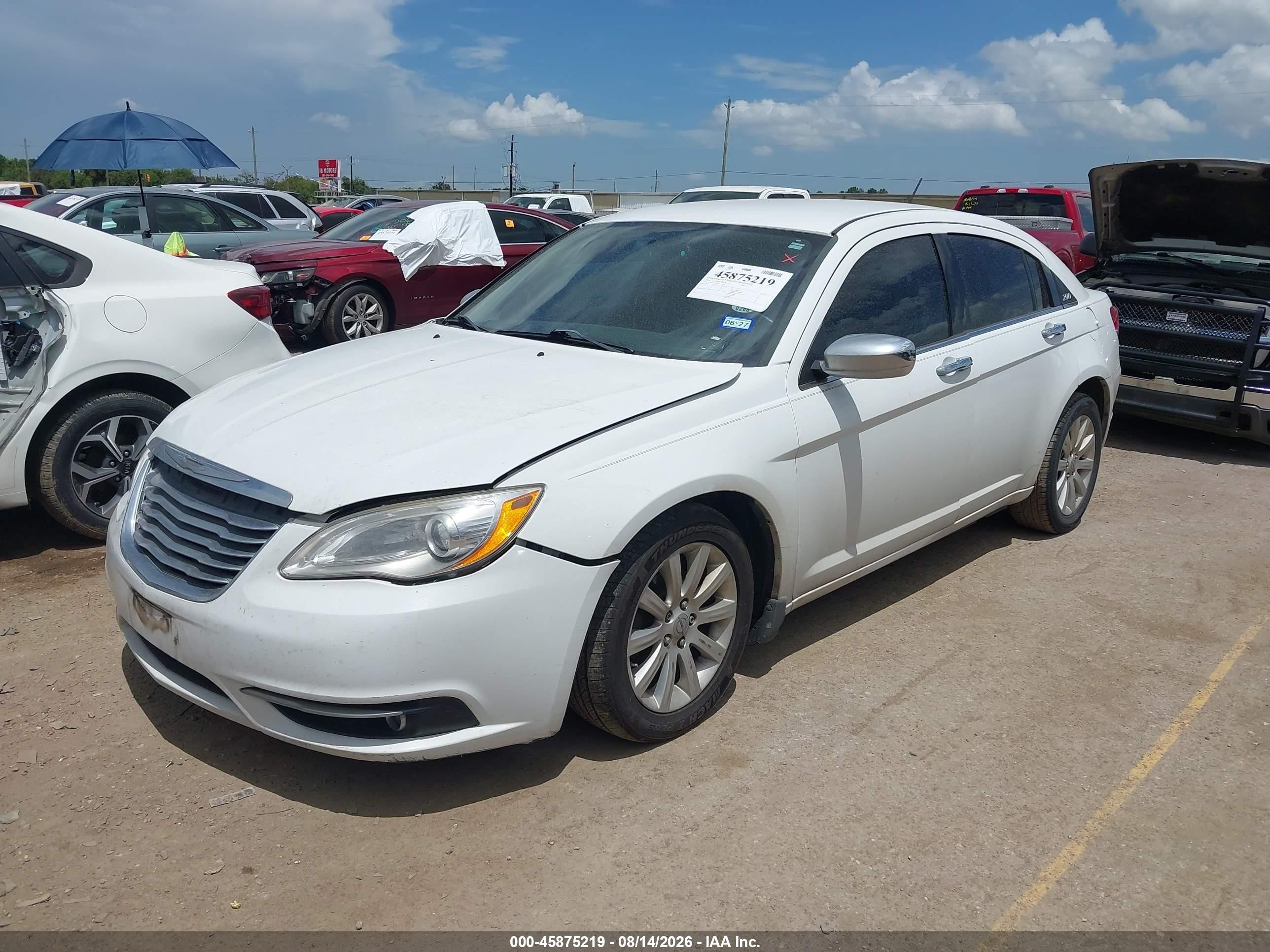 2014 Chrysler 200 Limited White vin: 1C3CCBCG1EN185604