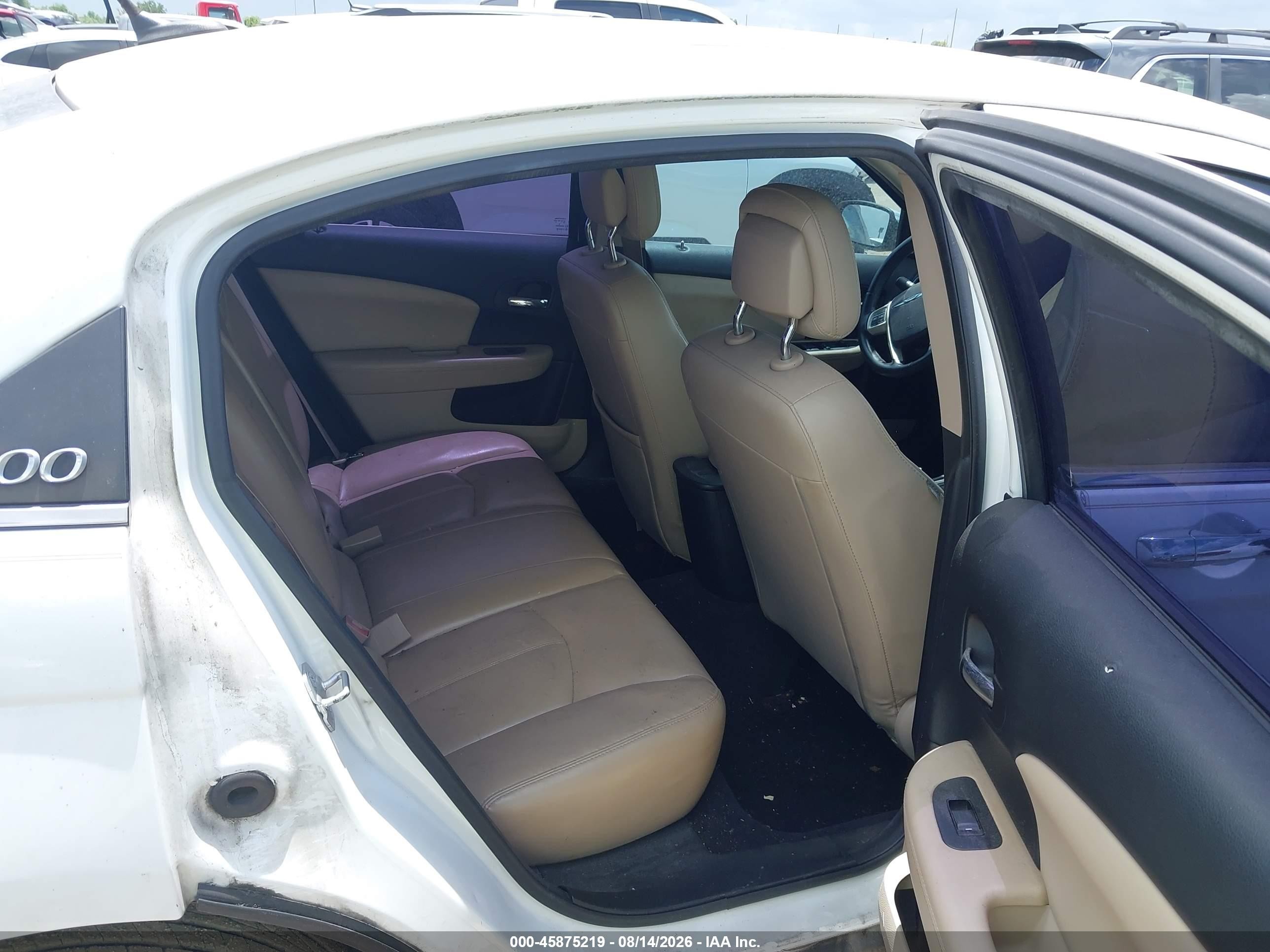 2014 Chrysler 200 Limited White vin: 1C3CCBCG1EN185604