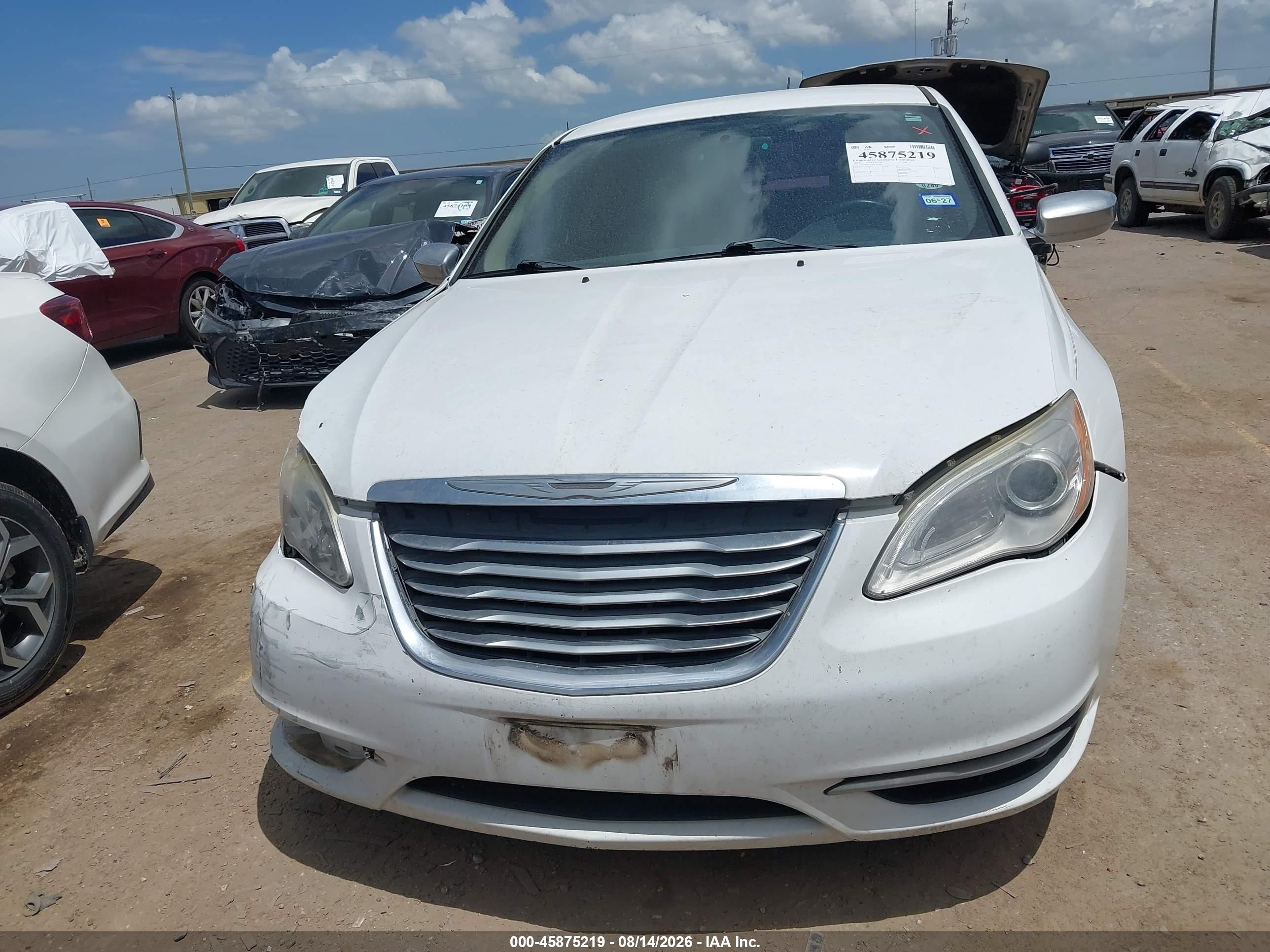 2014 Chrysler 200 Limited White vin: 1C3CCBCG1EN185604