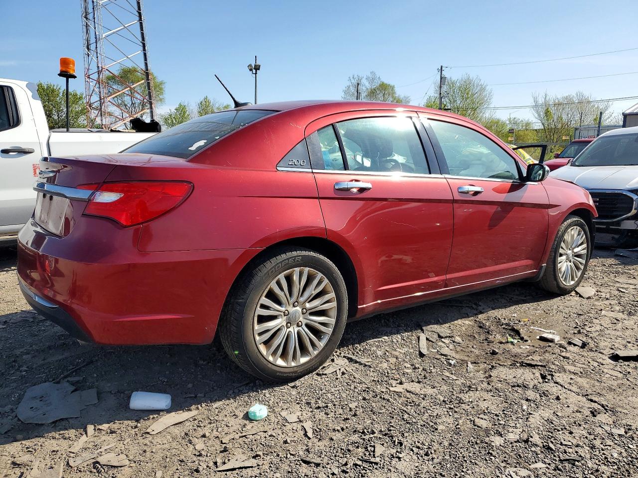 2012 Chrysler 200 Limited Red vin: 1C3CCBCG2CN108110