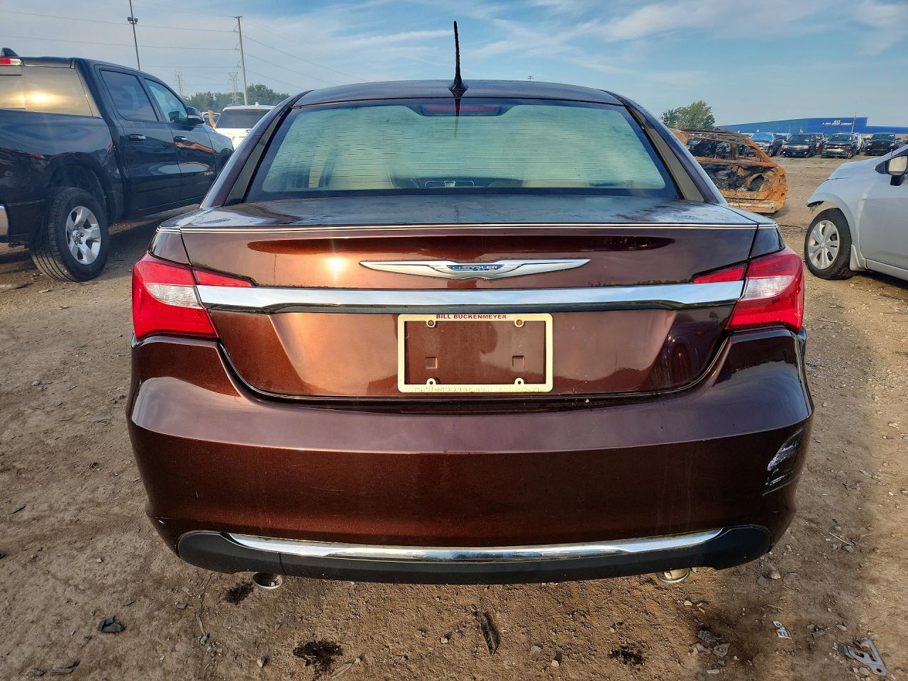 2013 Chrysler 200 Limited Brown vin: 1C3CCBCG2DN618071