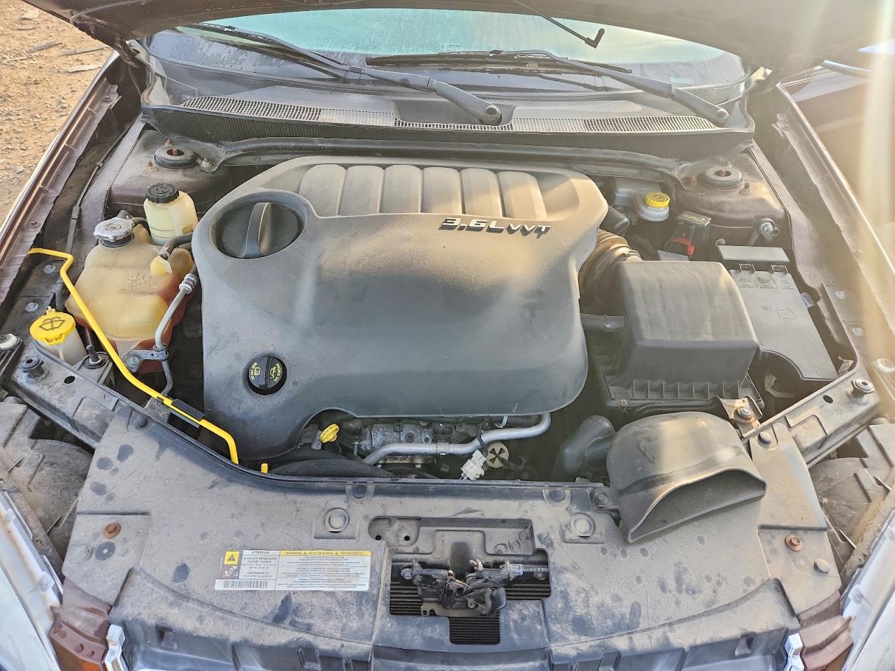 2013 Chrysler 200 Limited Brown vin: 1C3CCBCG2DN618071
