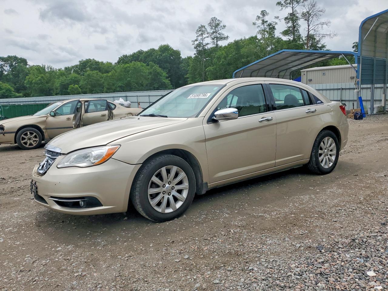 2013 Chrysler 200 Limited Золотой vin: 1C3CCBCG2DN650163