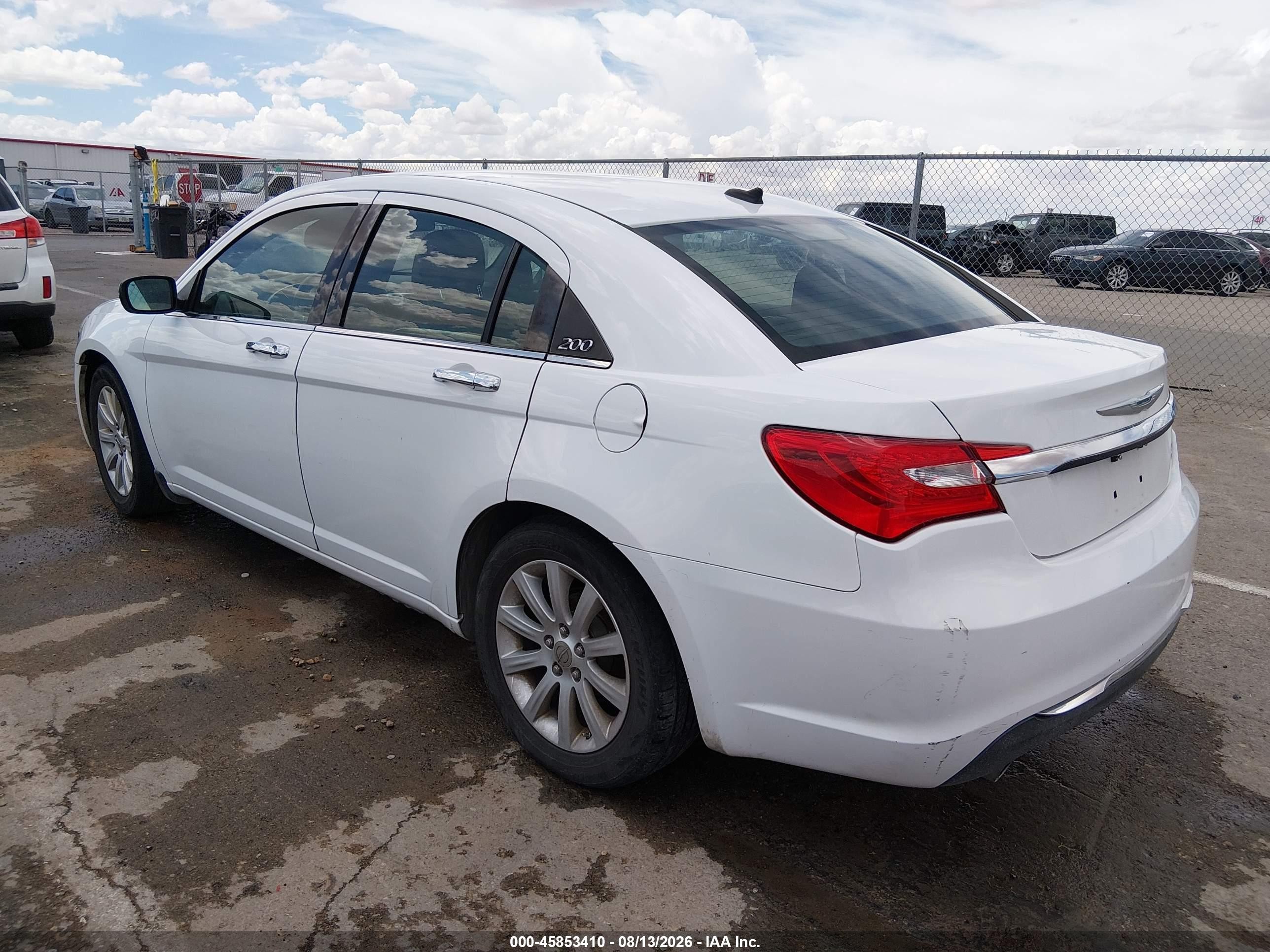 2014 Chrysler 200 Limited White vin: 1C3CCBCG2EN134404
