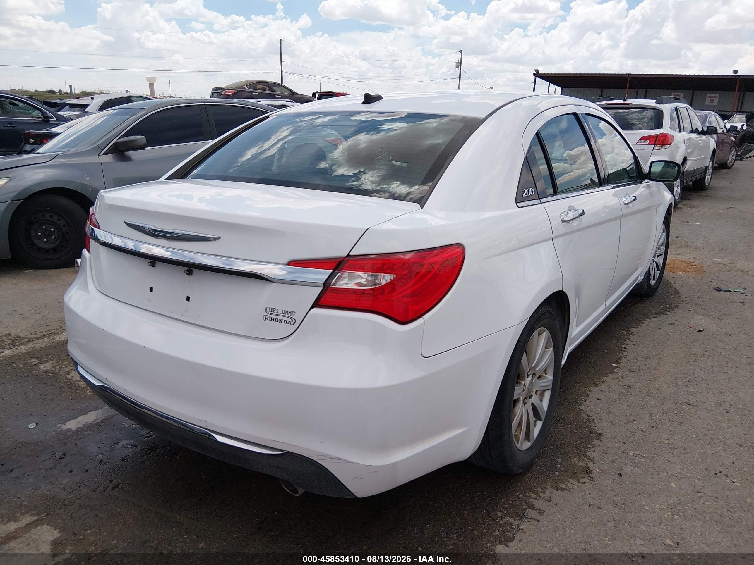 2014 Chrysler 200 Limited White vin: 1C3CCBCG2EN134404