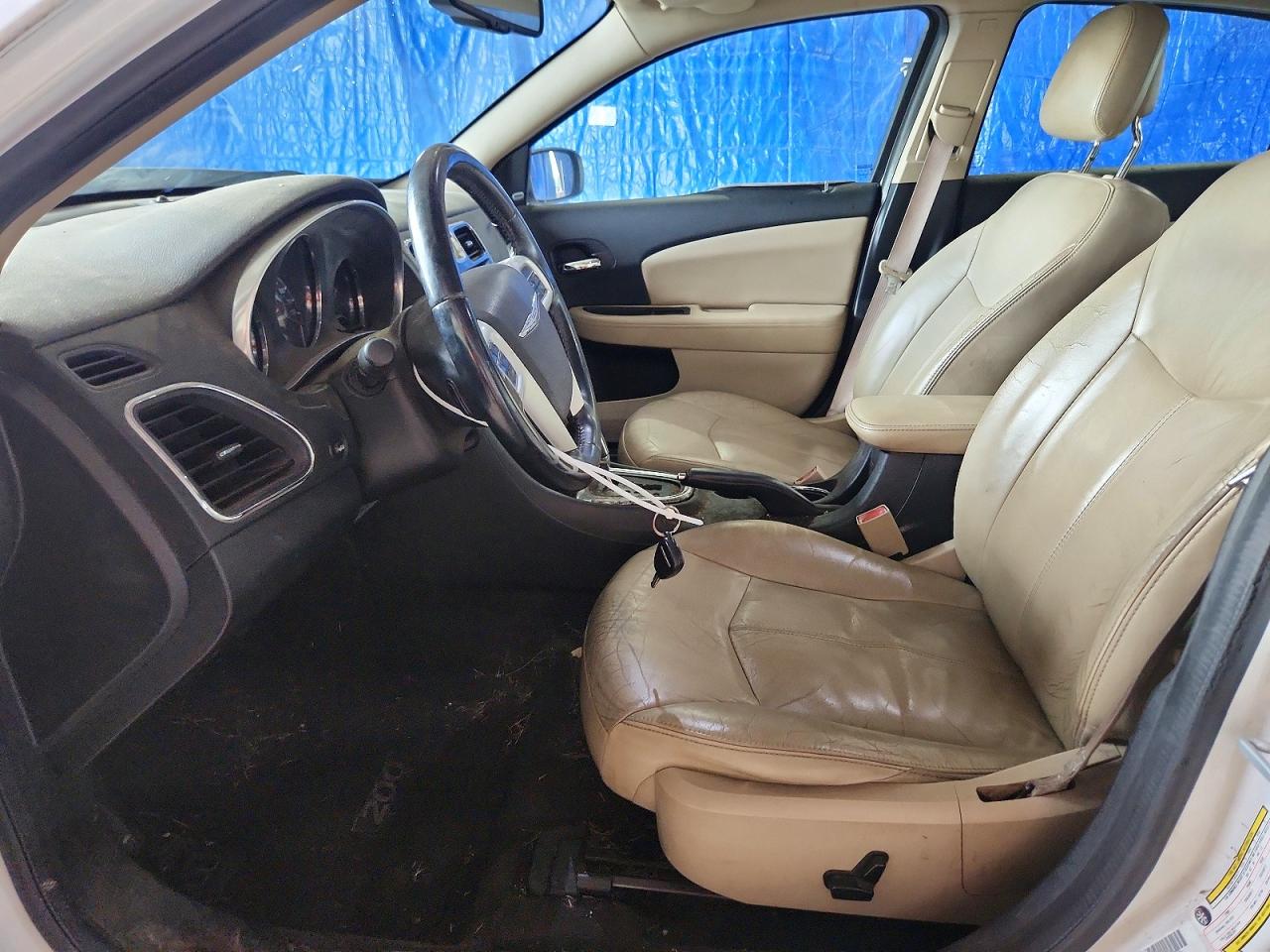 2014 Chrysler 200 Limited White vin: 1C3CCBCG2EN156242