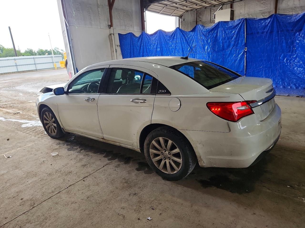 2014 Chrysler 200 Limited White vin: 1C3CCBCG2EN156242