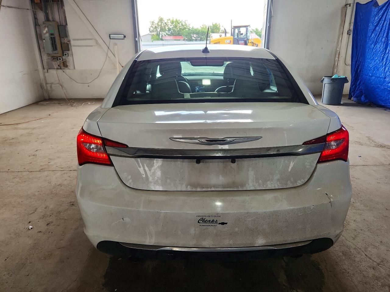 2014 Chrysler 200 Limited White vin: 1C3CCBCG2EN156242