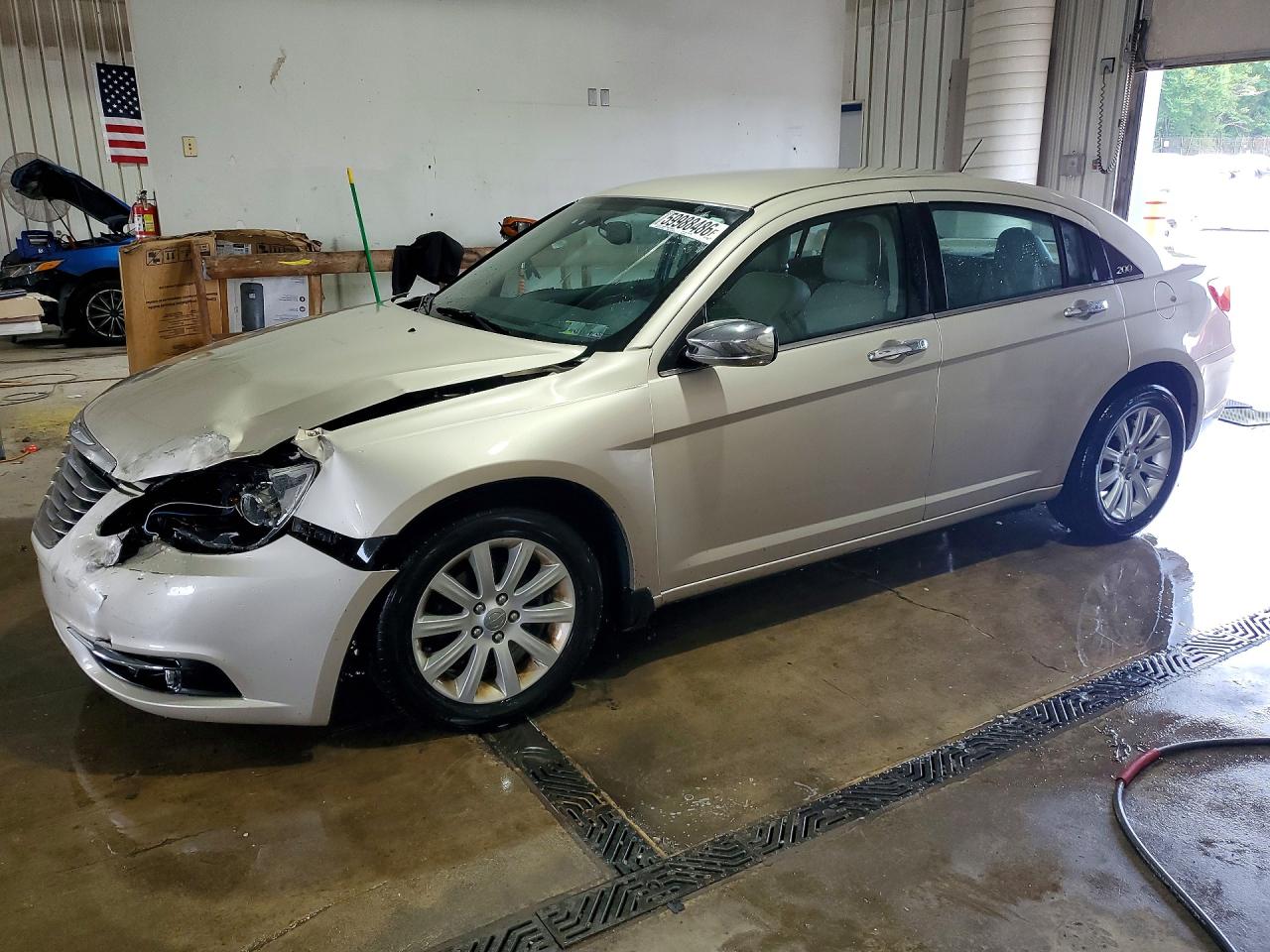 2014 Chrysler 200 Limited Beige vin: 1C3CCBCG2EN172876