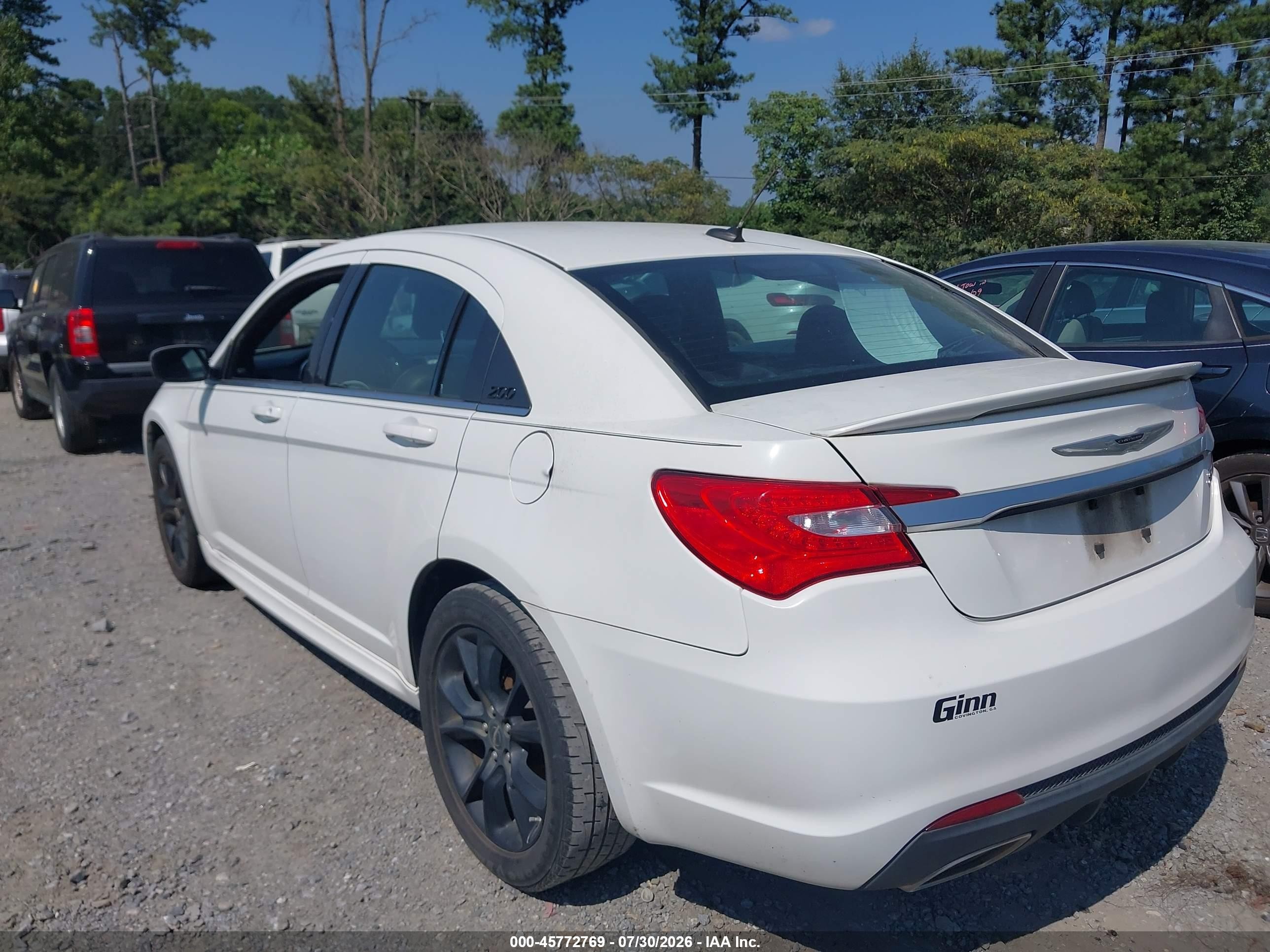 2014 Chrysler 200 Limited White vin: 1C3CCBCG2EN186311