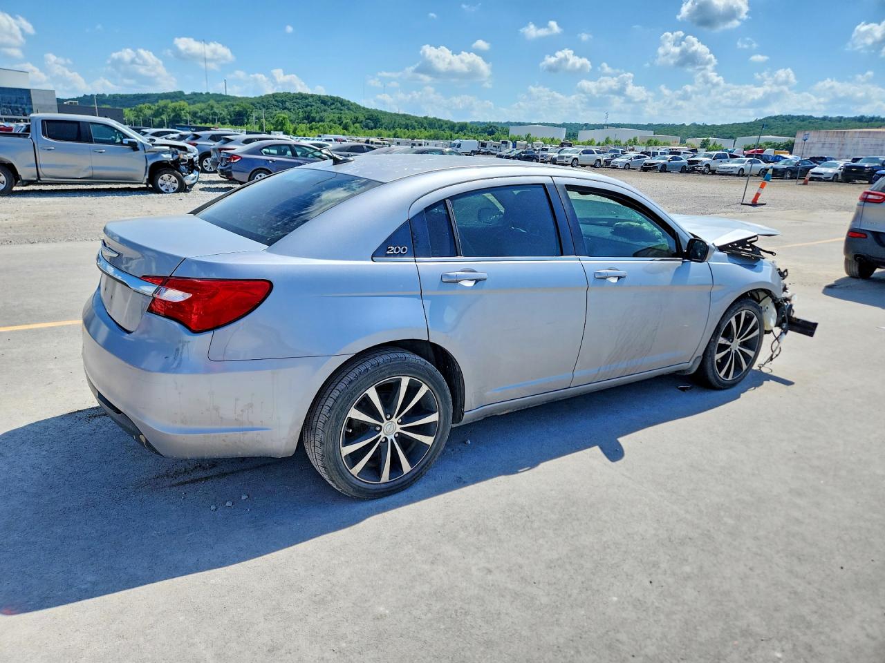 2013 Chrysler 200 Limited Серый vin: 1C3CCBCG3DN651466