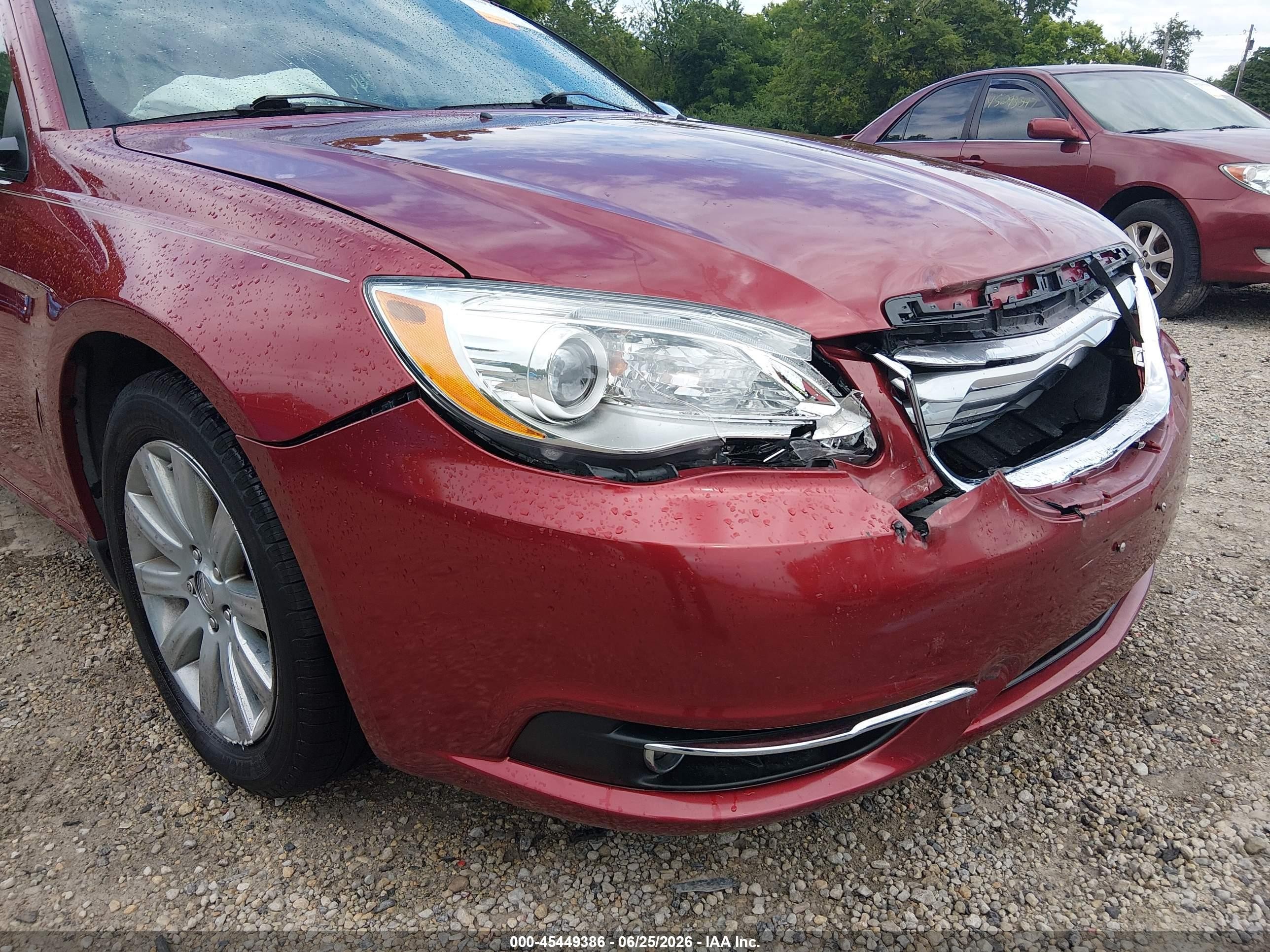 2014 Chrysler 200 Limited Red vin: 1C3CCBCG3EN135027
