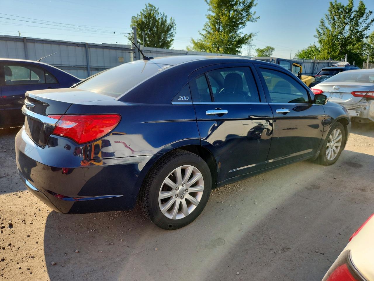 2014 Chrysler 200 Limited Синий vin: 1C3CCBCG3EN159585