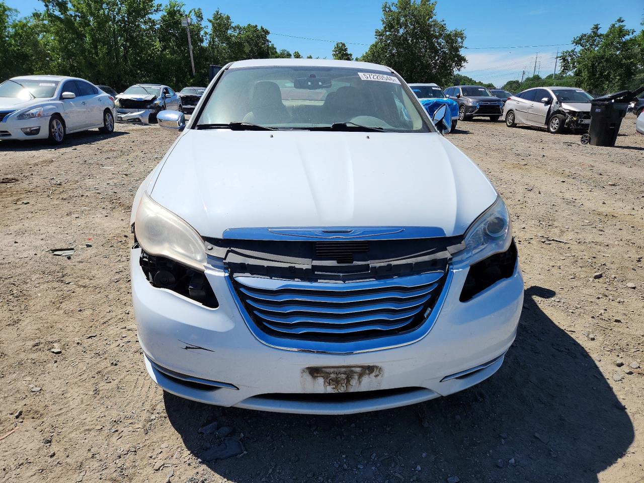 2013 Chrysler 200 Limited White vin: 1C3CCBCG4DN503990