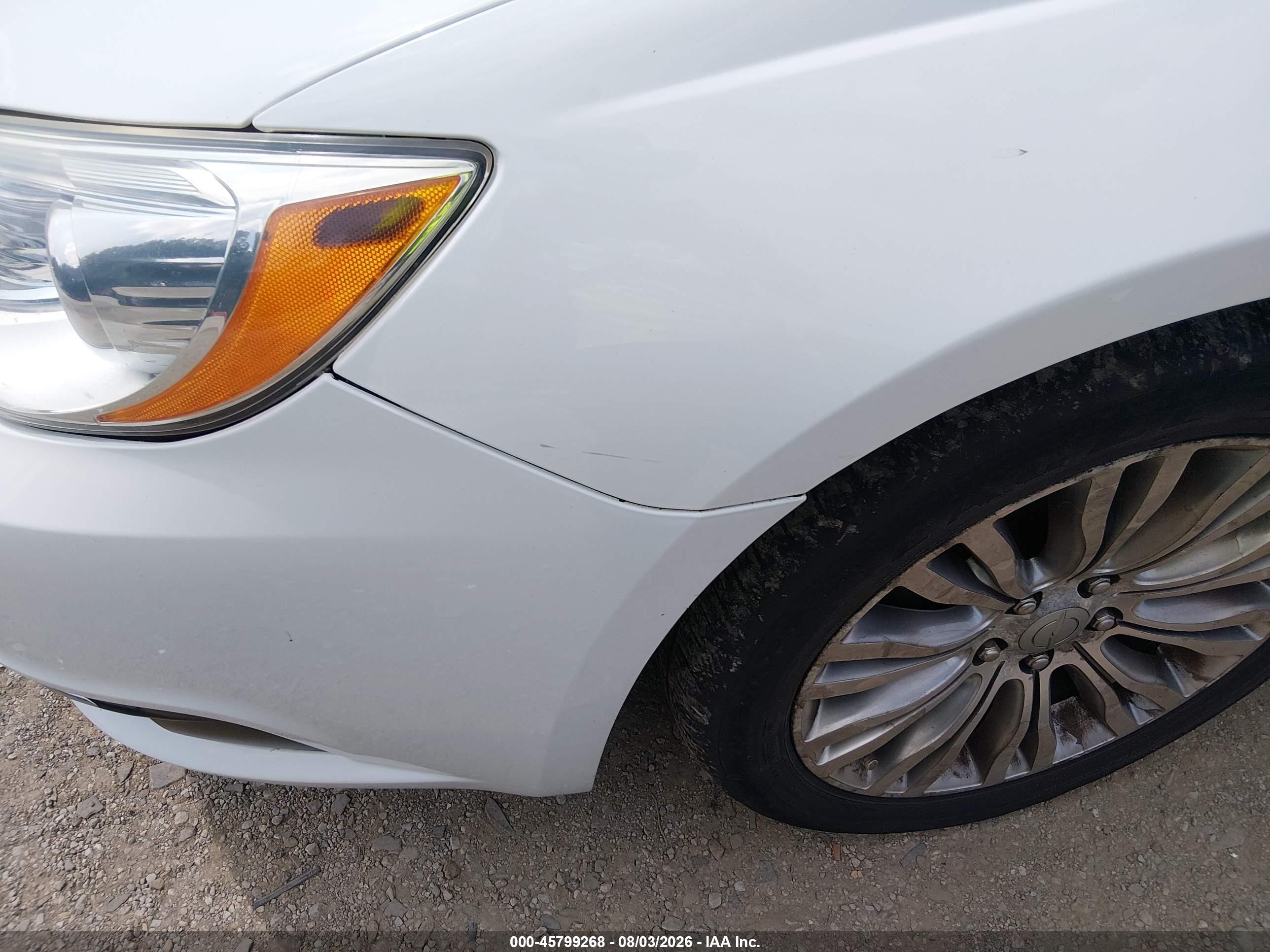 2013 Chrysler 200 Limited White vin: 1C3CCBCG4DN507036