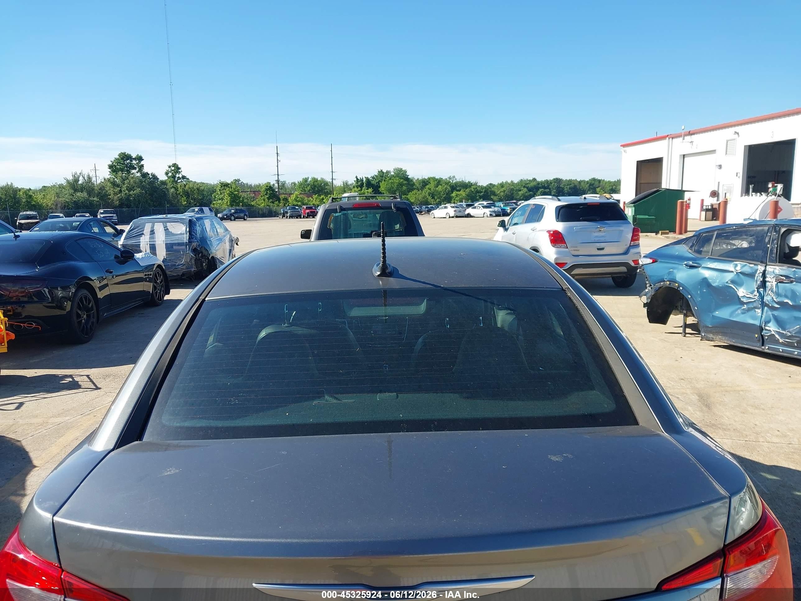 2013 Chrysler 200 Limited Gray vin: 1C3CCBCG4DN520918