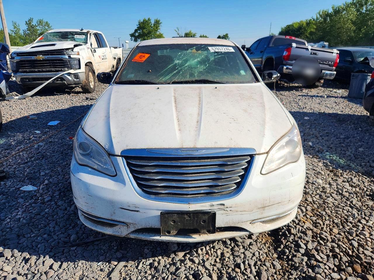 2013 Chrysler 200 Limited White vin: 1C3CCBCG4DN629458