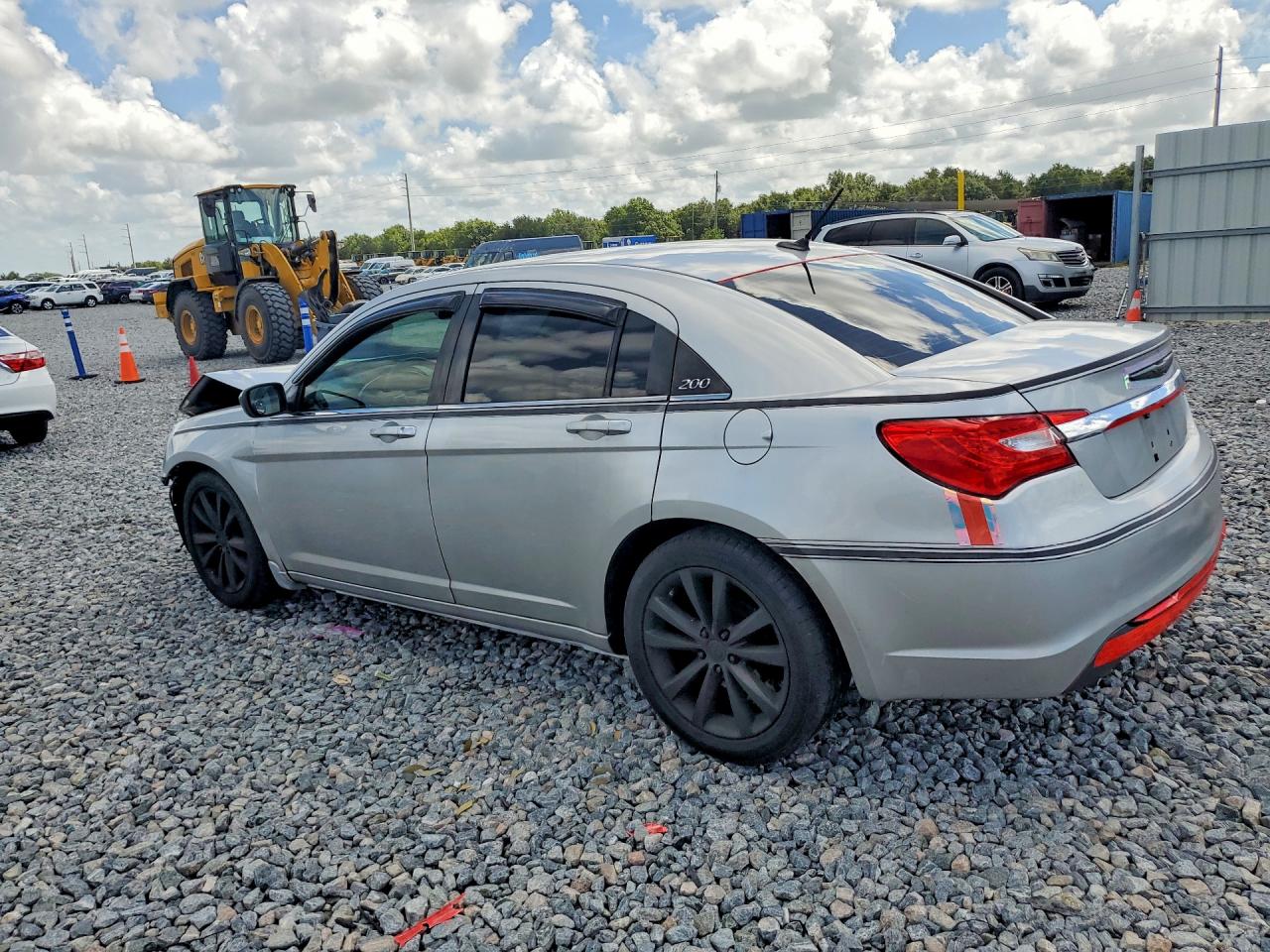 2013 Chrysler 200 Limited Silver vin: 1C3CCBCG4DN706488
