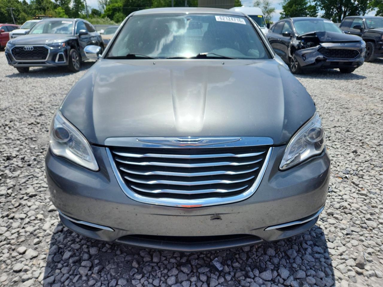 2013 Chrysler 200 Limited Серый vin: 1C3CCBCG4DN706636