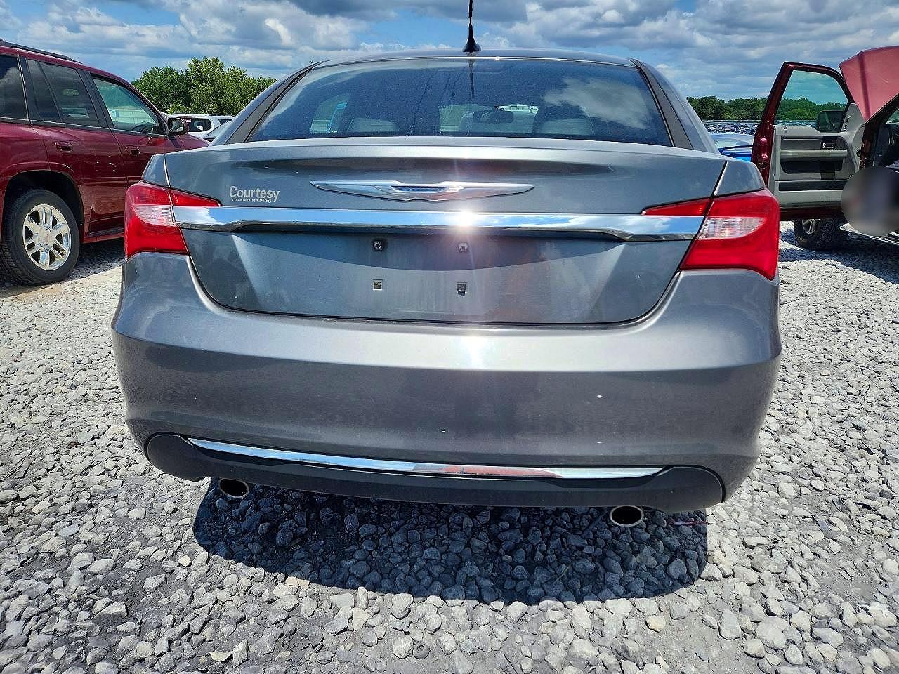 2013 Chrysler 200 Limited Серый vin: 1C3CCBCG4DN706636