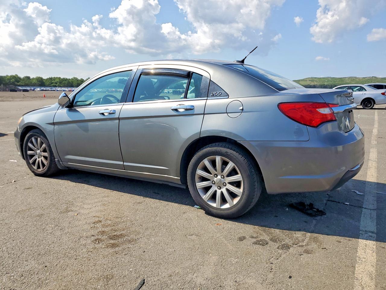 2013 Chrysler 200 Limited Gray vin: 1C3CCBCG4DN747364