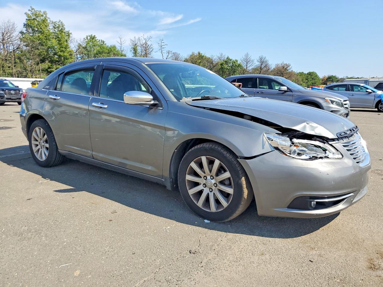 2013 Chrysler 200 Limited Gray vin: 1C3CCBCG4DN747364