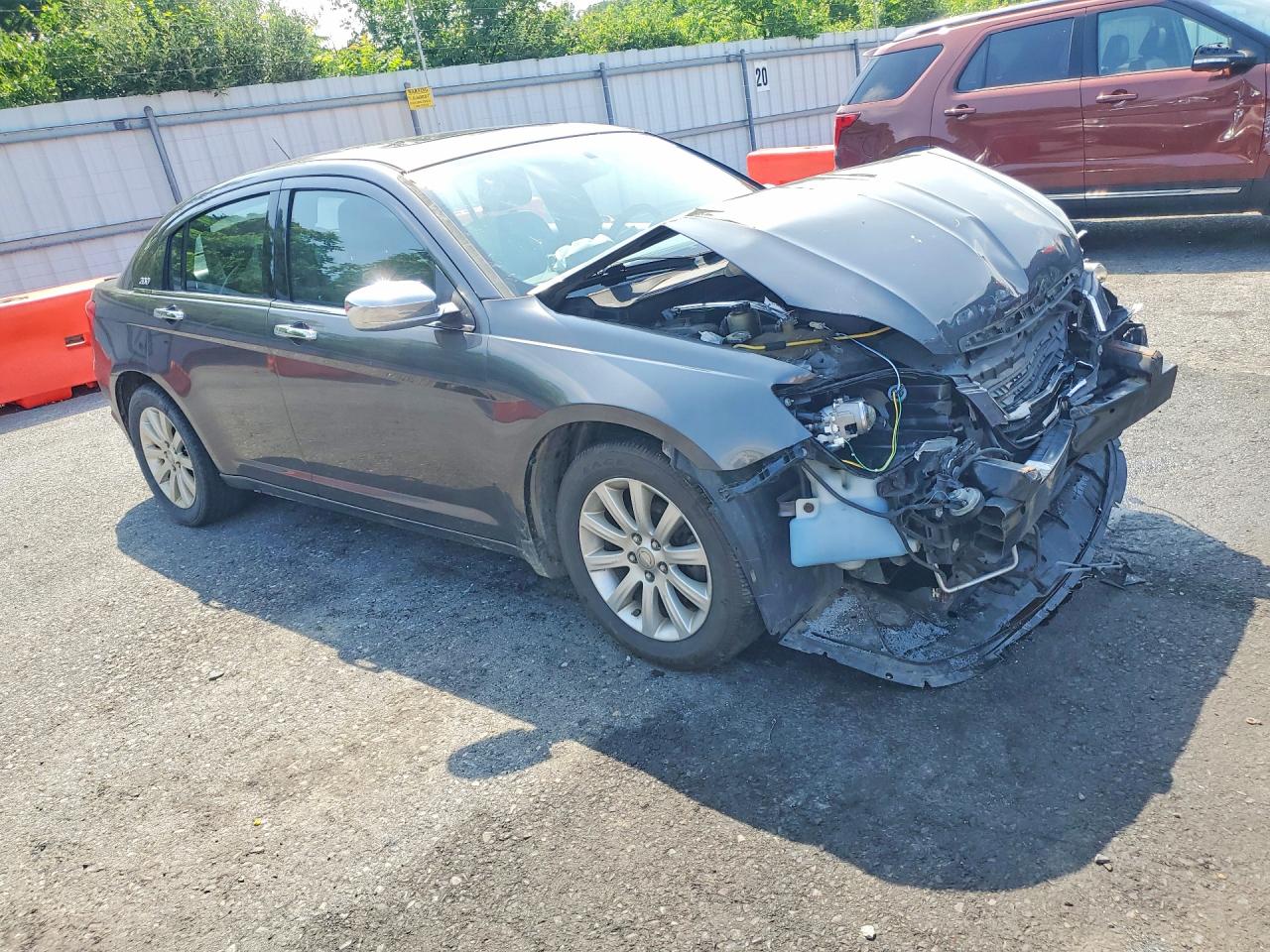 2014 Chrysler 200 Gray vin: 1C3CCBCG4EN177058