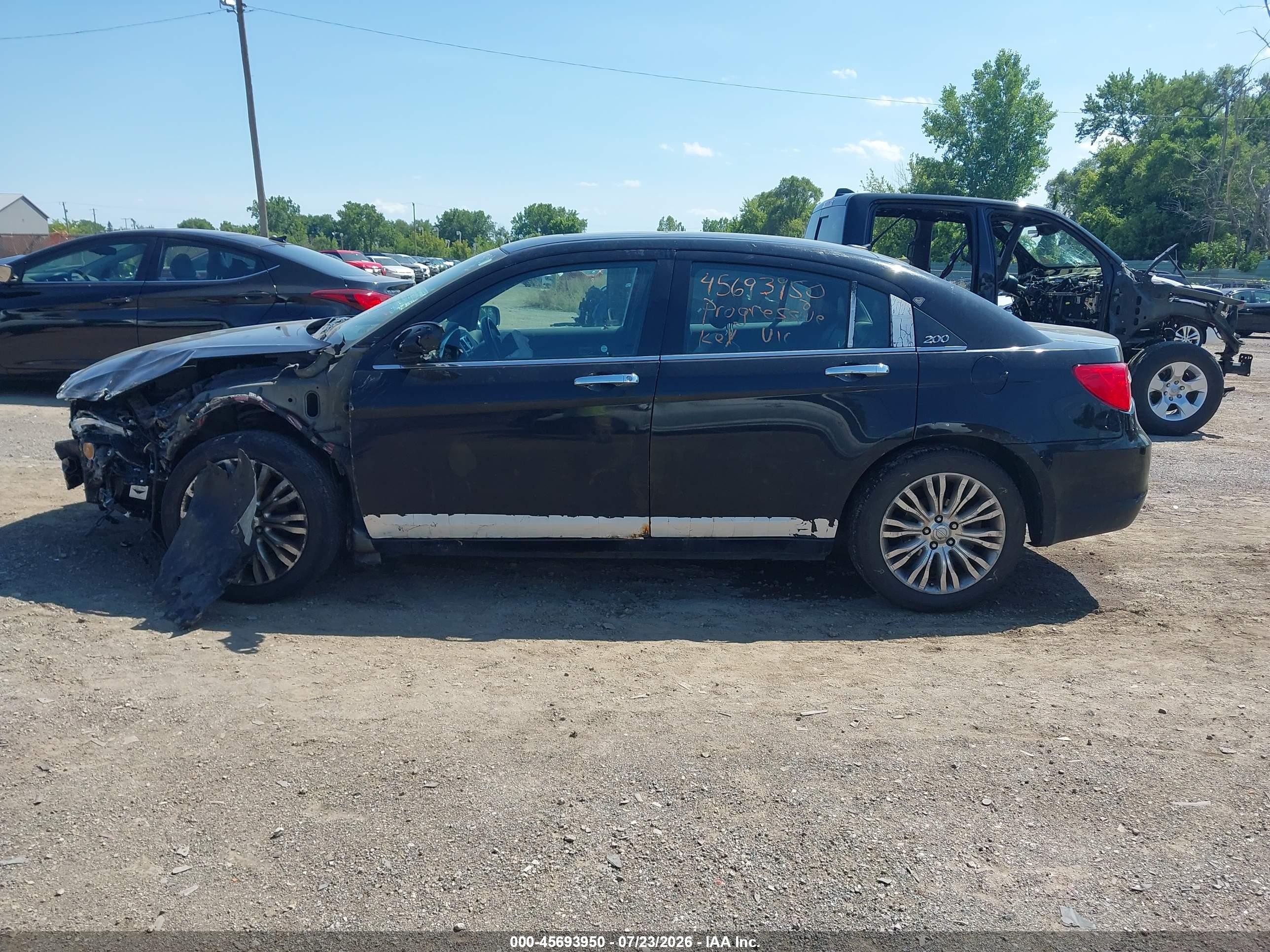 2014 Chrysler 200 Limited Черный vin: 1C3CCBCG4EN178131
