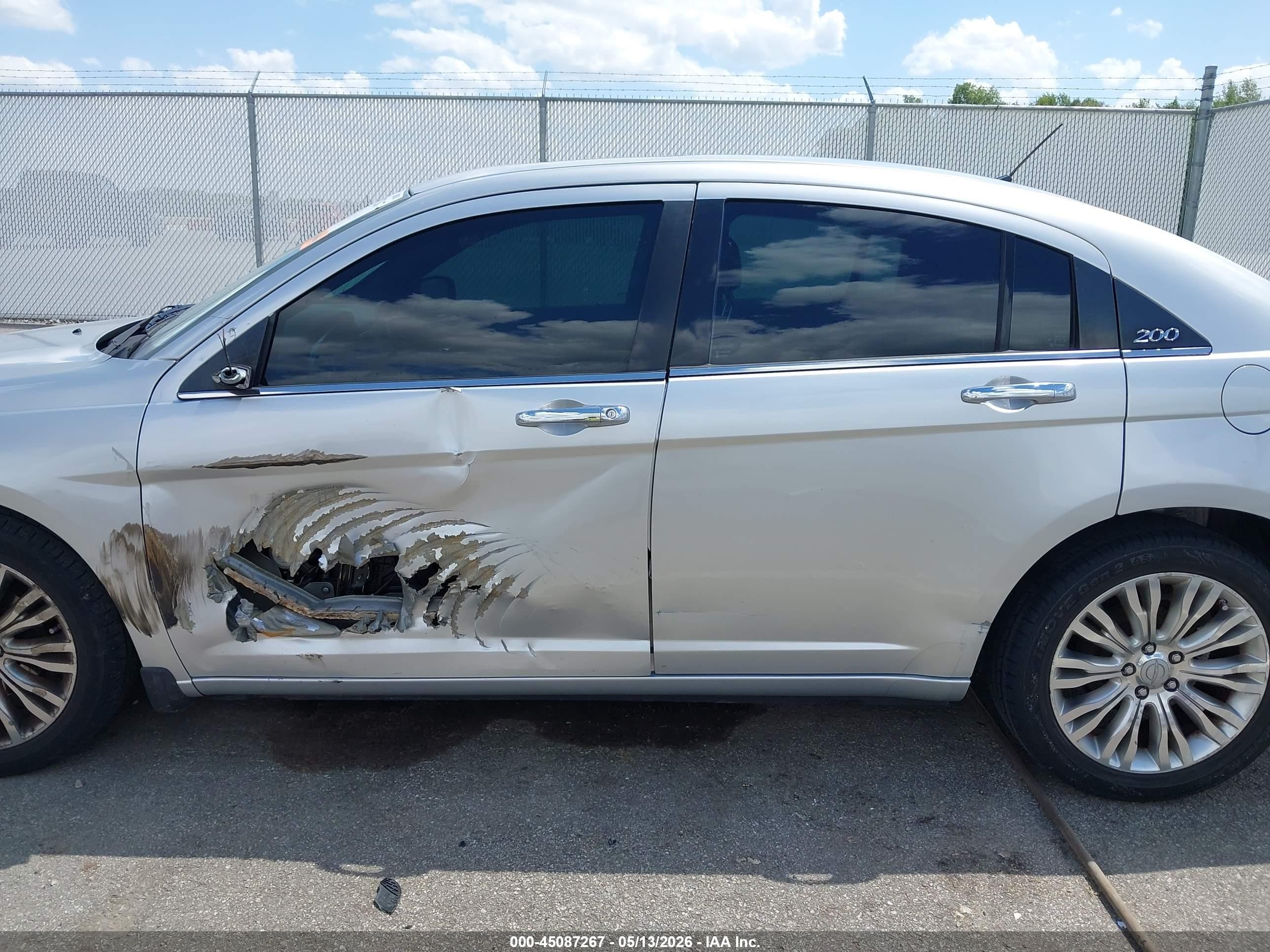 2012 Chrysler 200 Limited Silver vin: 1C3CCBCG5CN277599