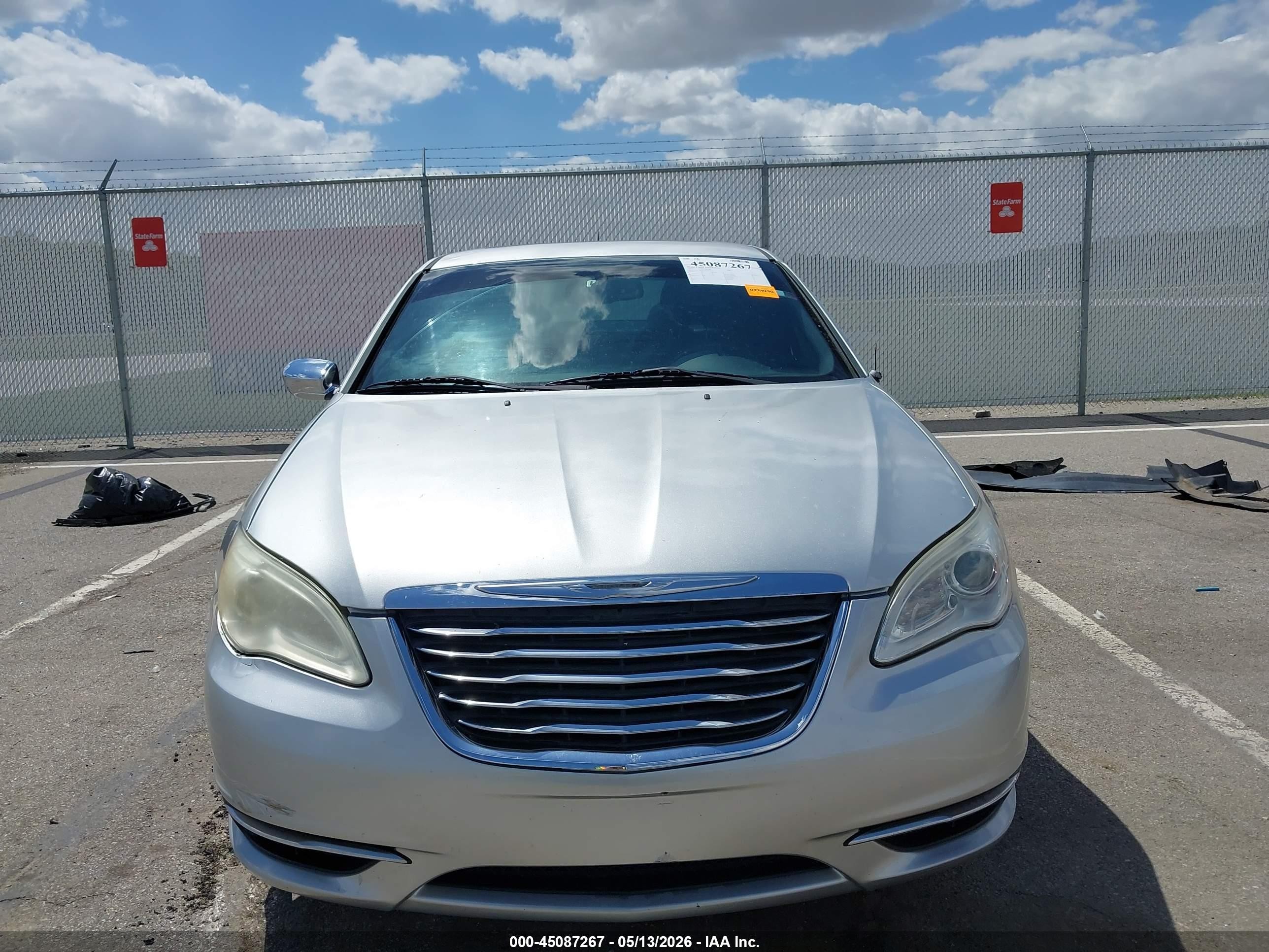 2012 Chrysler 200 Limited Silver vin: 1C3CCBCG5CN277599