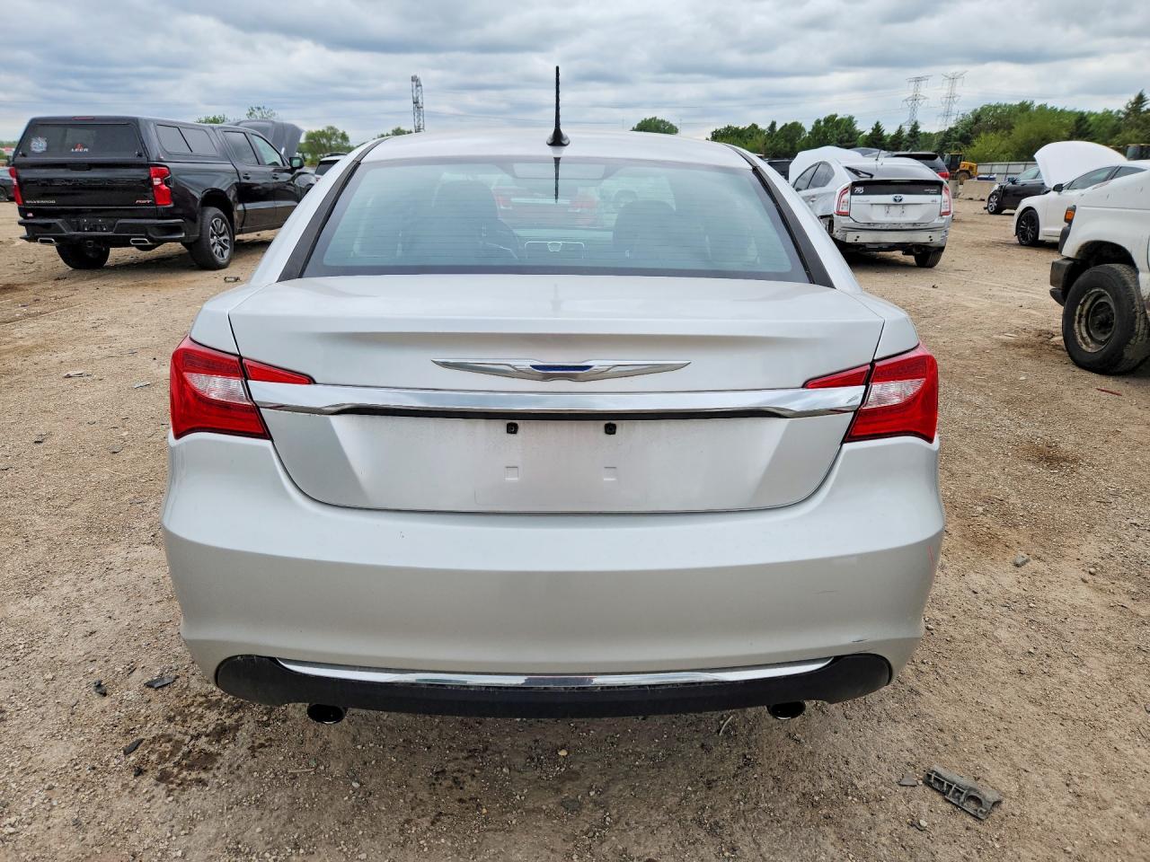 2012 Chrysler 200 Limited Silver vin: 1C3CCBCG5CN326820