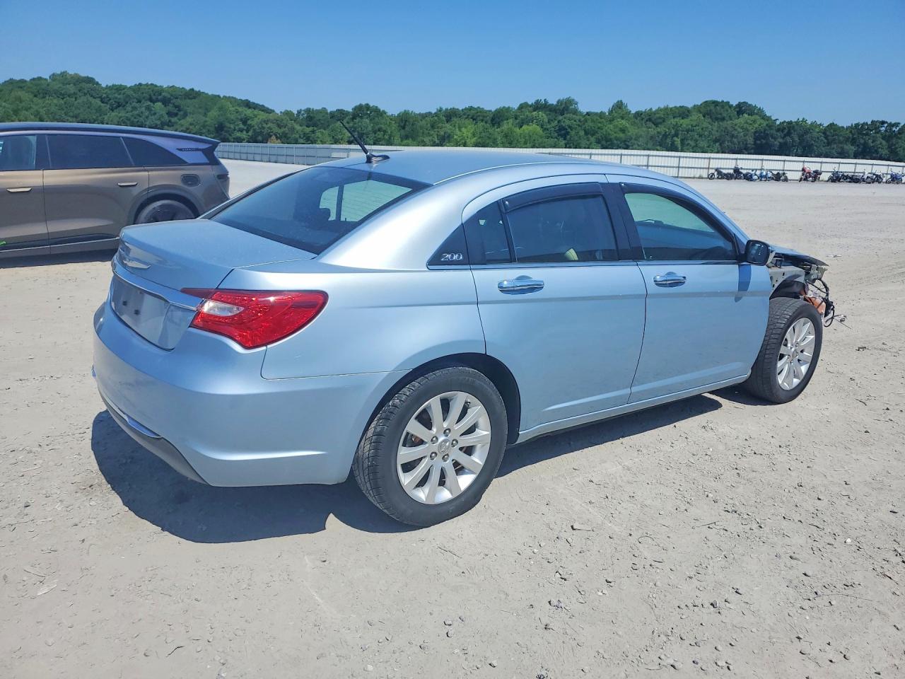 2013 Chrysler 200 Limited Blue vin: 1C3CCBCG6DN504428