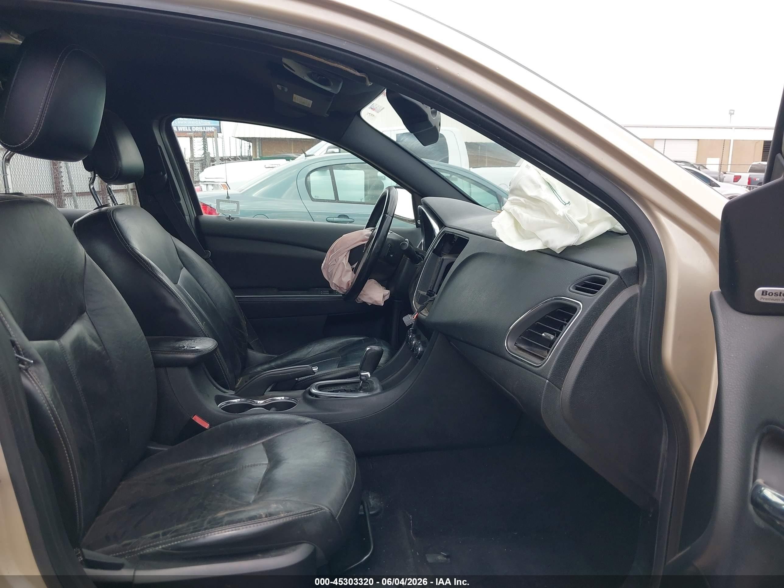 2013 Chrysler 200 Limited Tan vin: 1C3CCBCG6DN569375