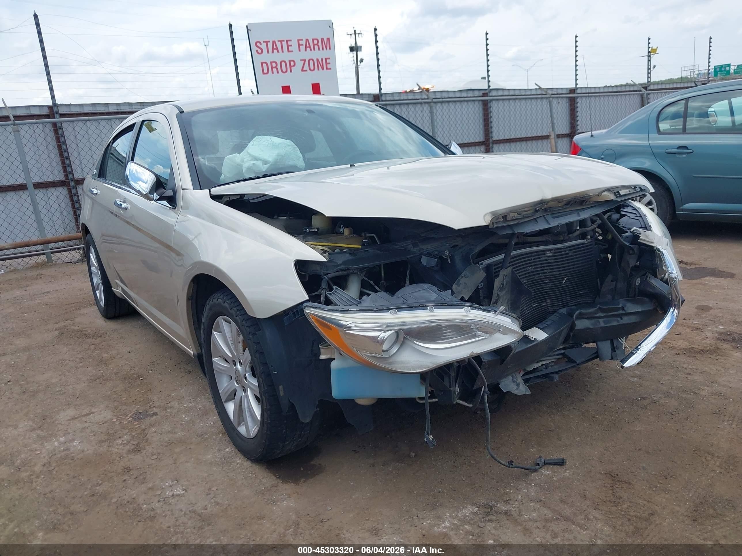 2013 Chrysler 200 Limited Tan vin: 1C3CCBCG6DN569375