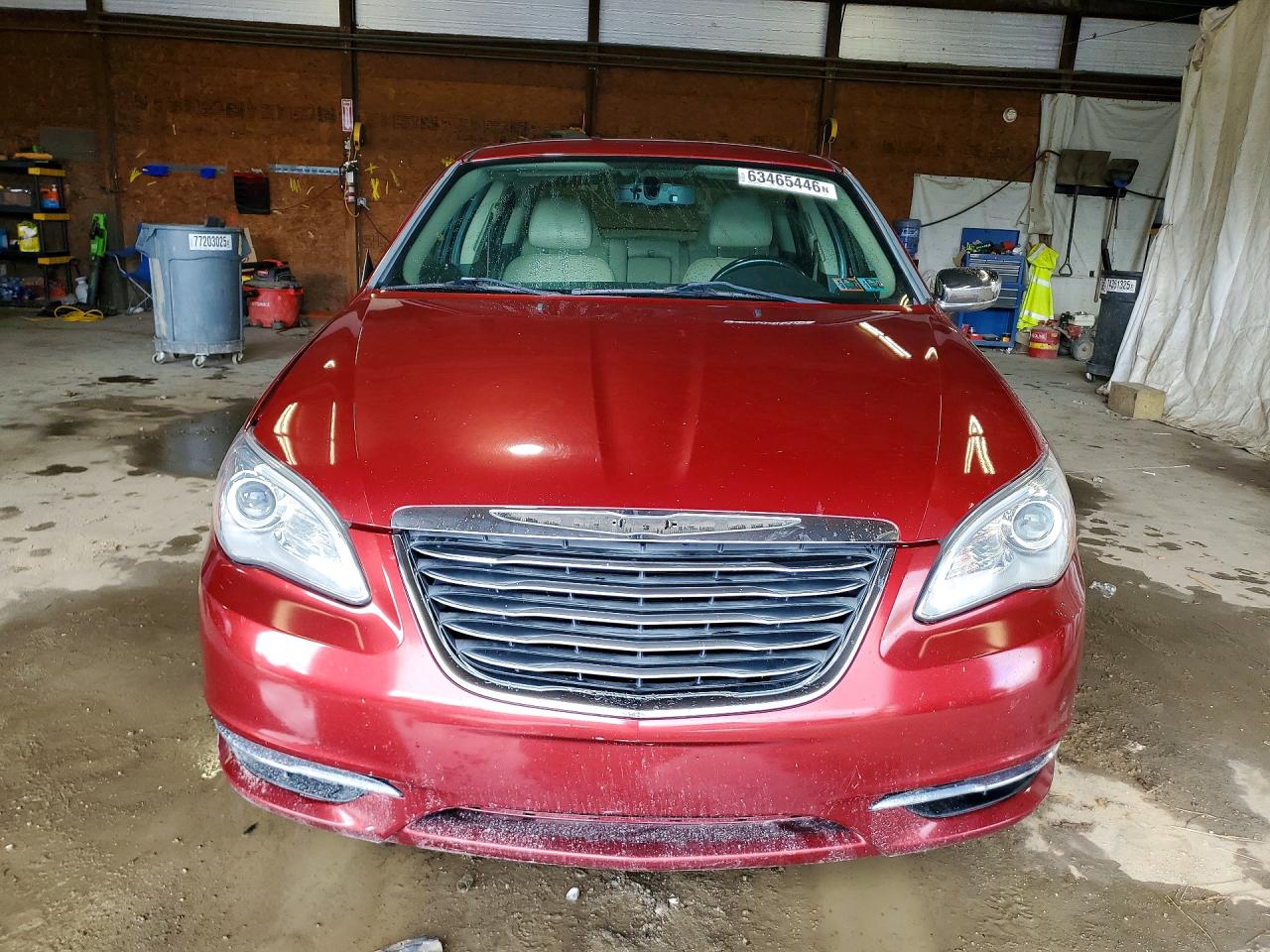 2014 Chrysler 200 Limited Red vin: 1C3CCBCG6EN152680