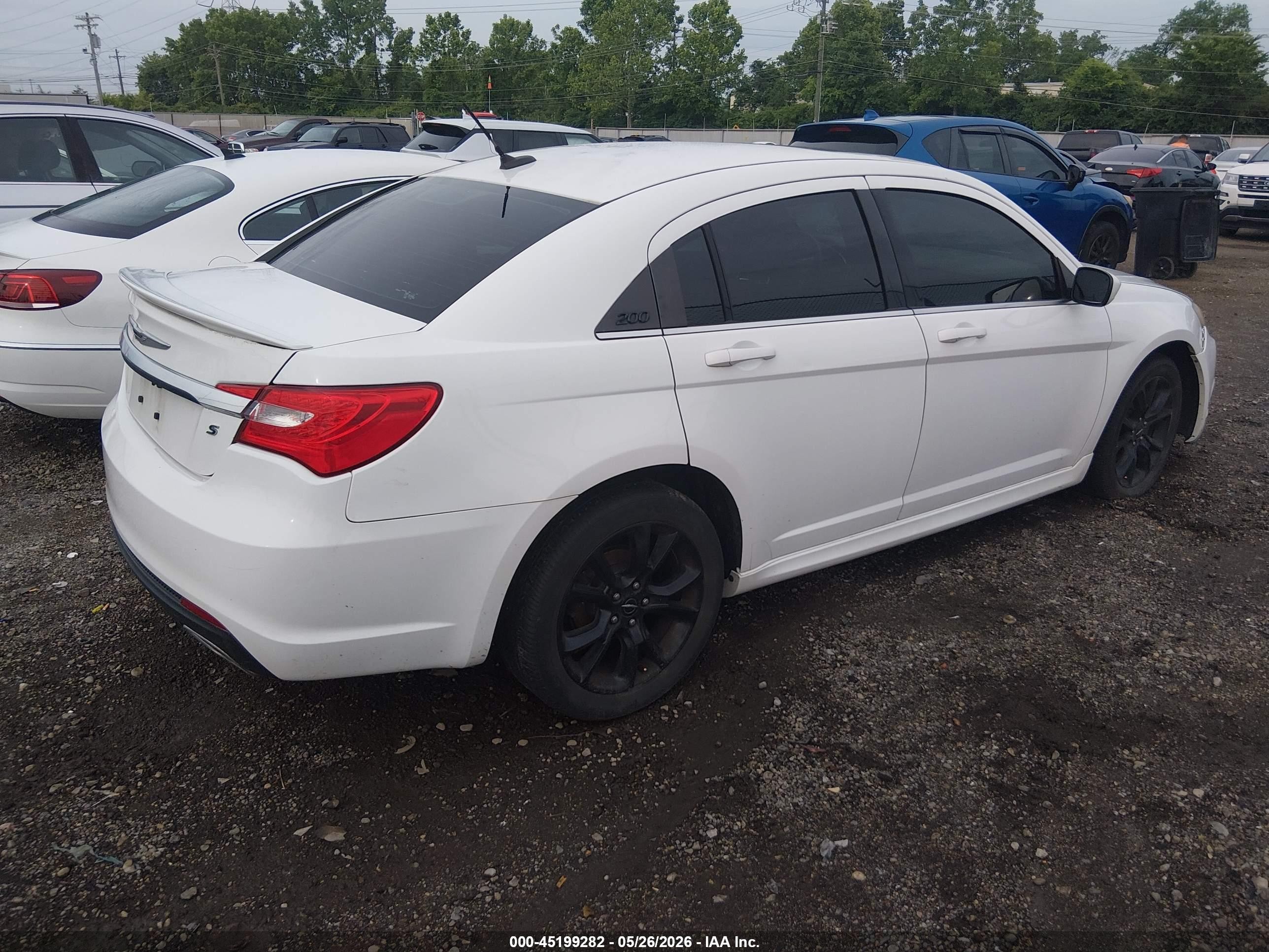 2014 Chrysler 200 Limited White vin: 1C3CCBCG6EN164585