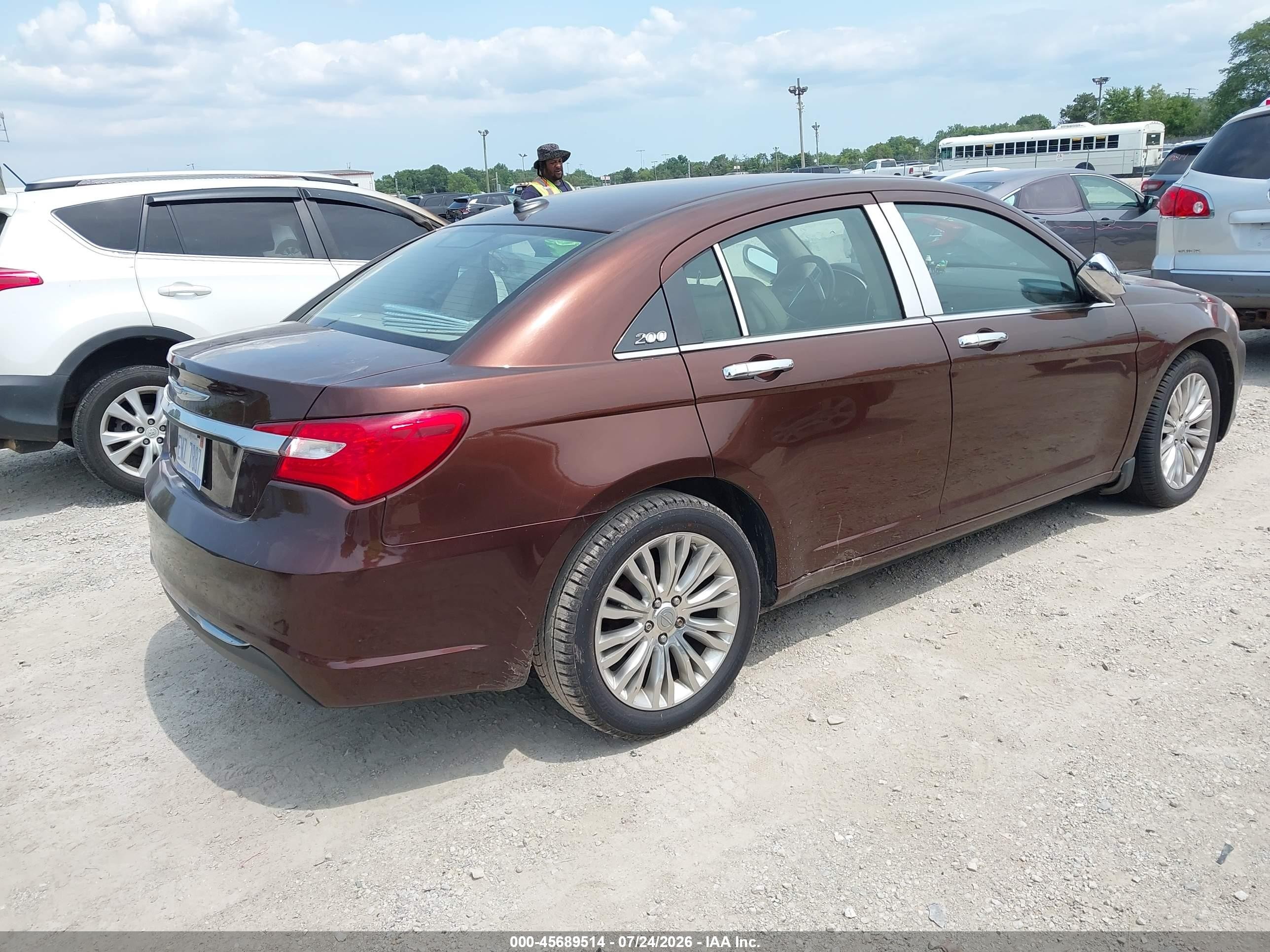 2012 Chrysler 200 Limited Brown vin: 1C3CCBCG7CN210518