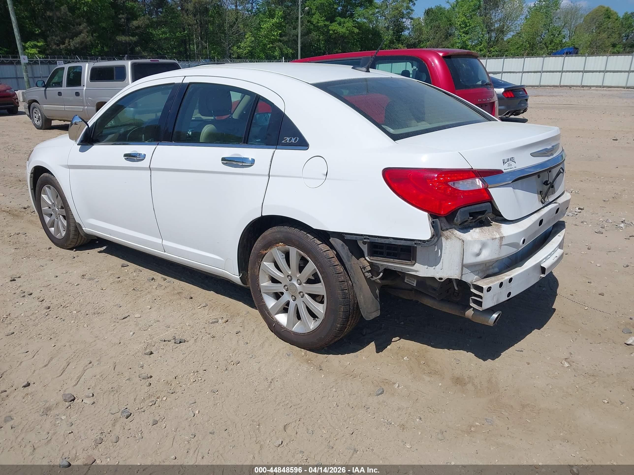 2014 Chrysler 200 Limited White vin: 1C3CCBCG7EN159508