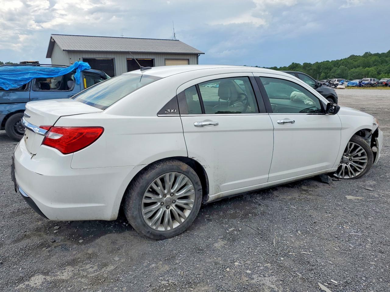 2012 Chrysler 200 Limited Белый vin: 1C3CCBCG8CN115627