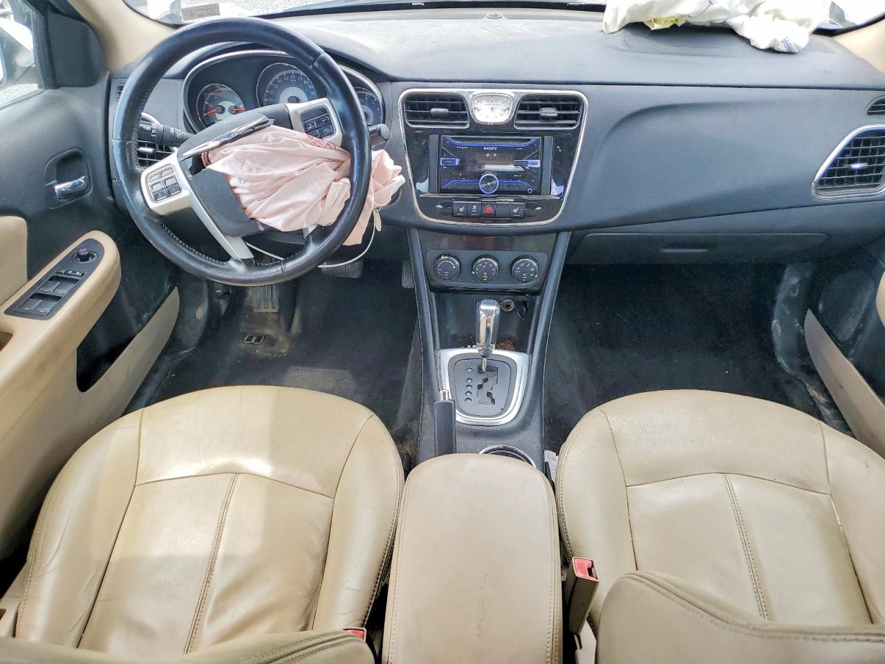 2012 Chrysler 200 Limited Белый vin: 1C3CCBCG8CN115627