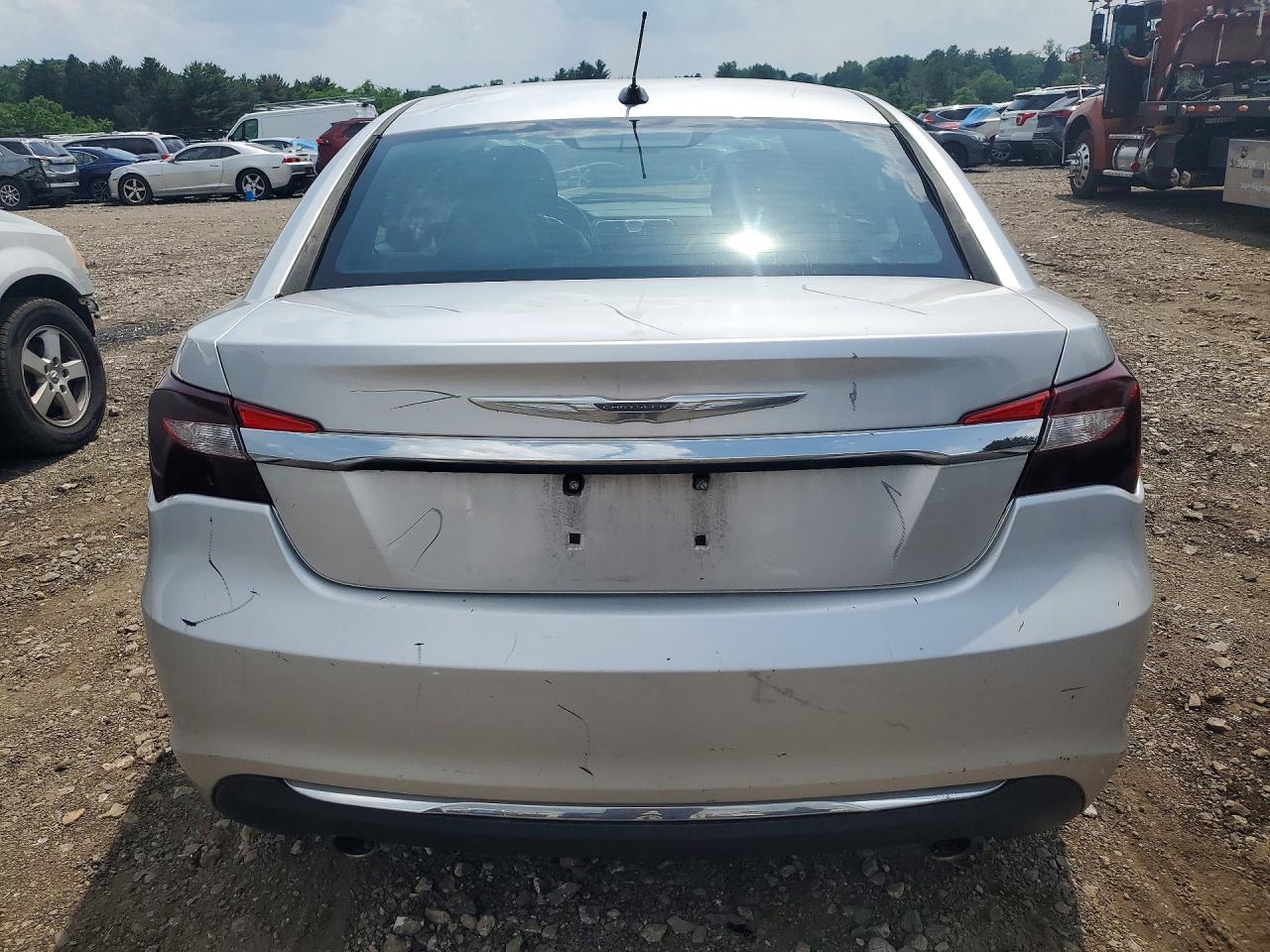 2012 Chrysler 200 Limited Серебряный vin: 1C3CCBCG8CN116759