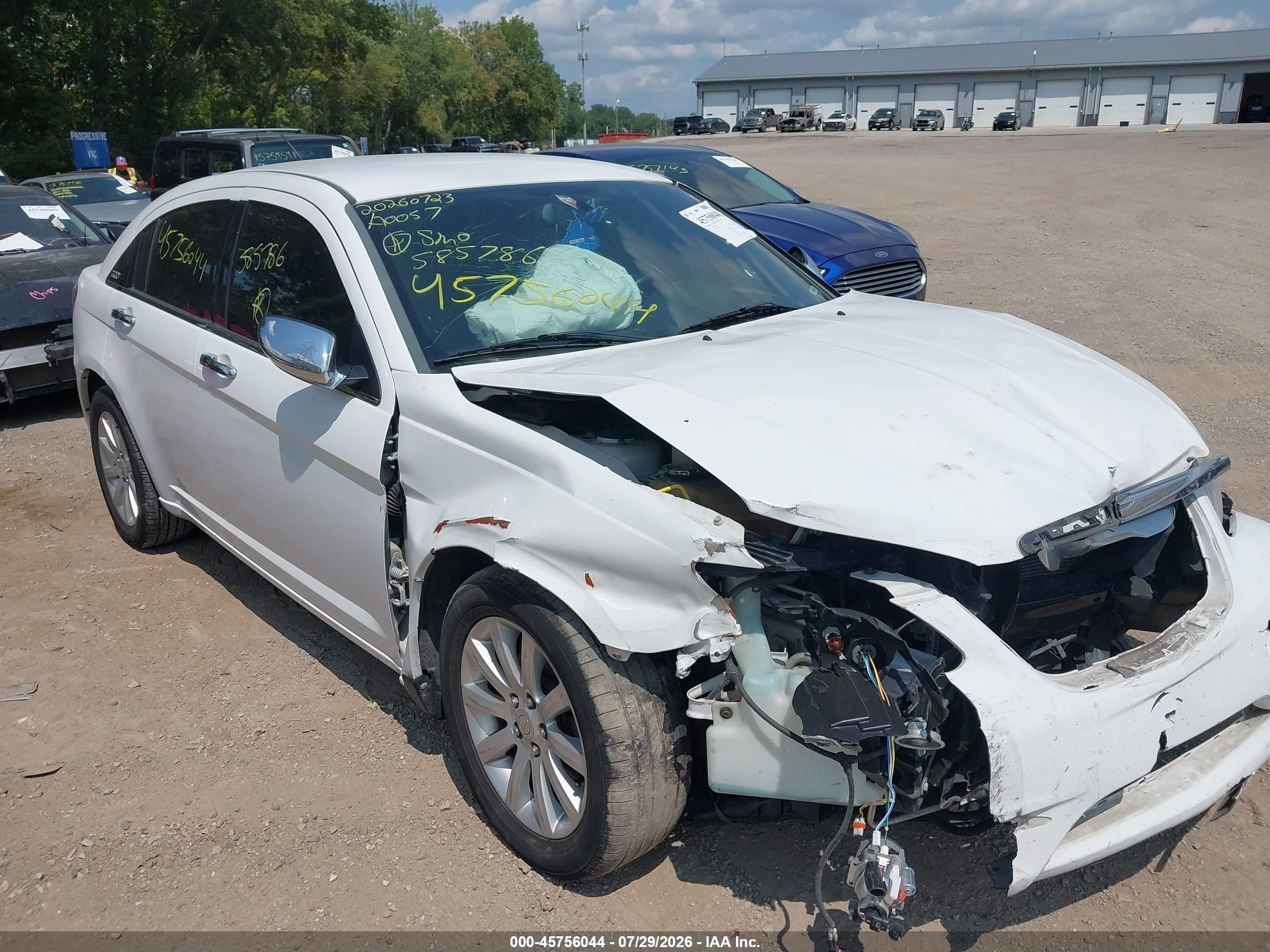 2013 Chrysler 200 Limited Белый vin: 1C3CCBCG8DN585786