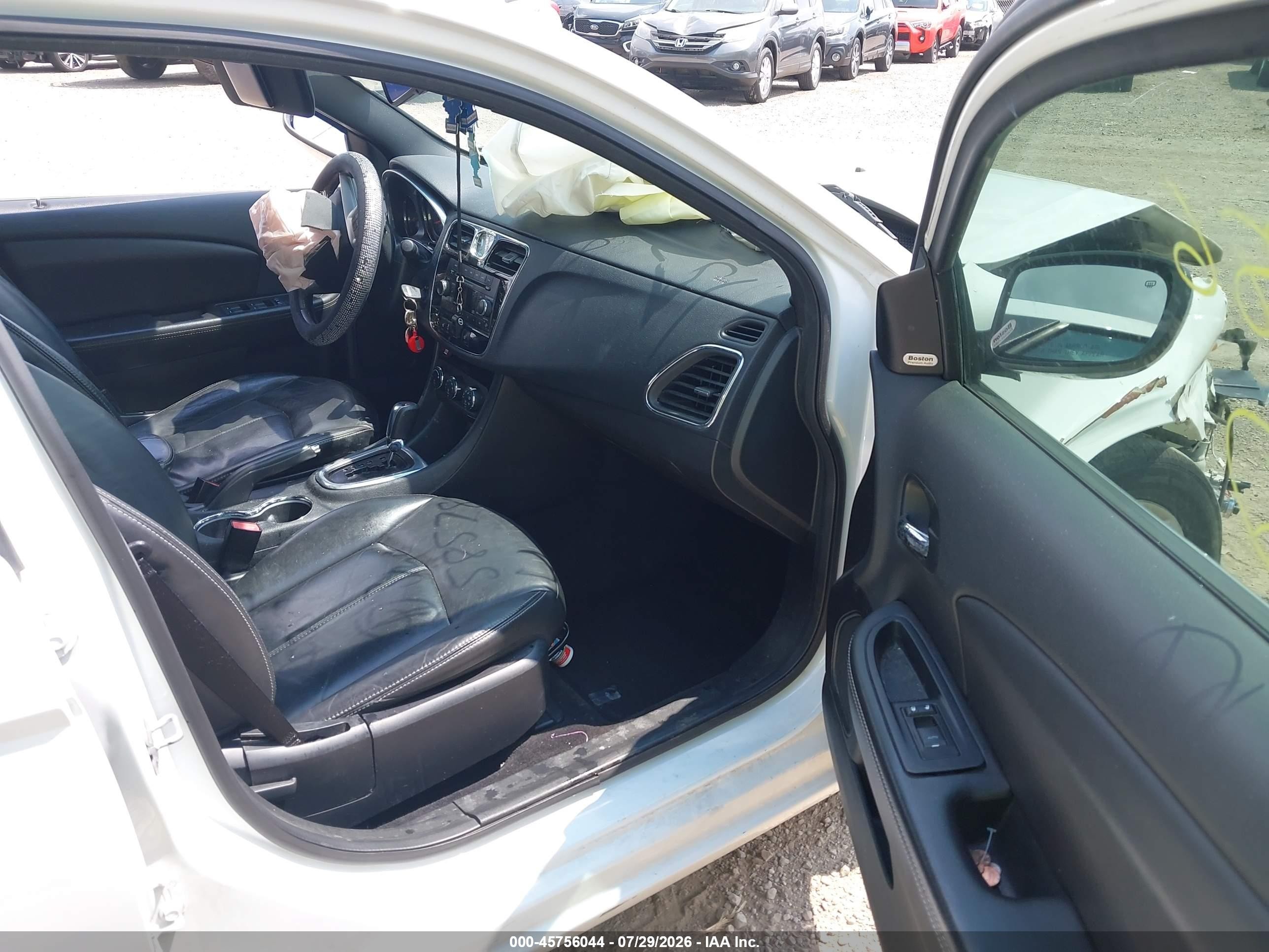 2013 Chrysler 200 Limited Белый vin: 1C3CCBCG8DN585786