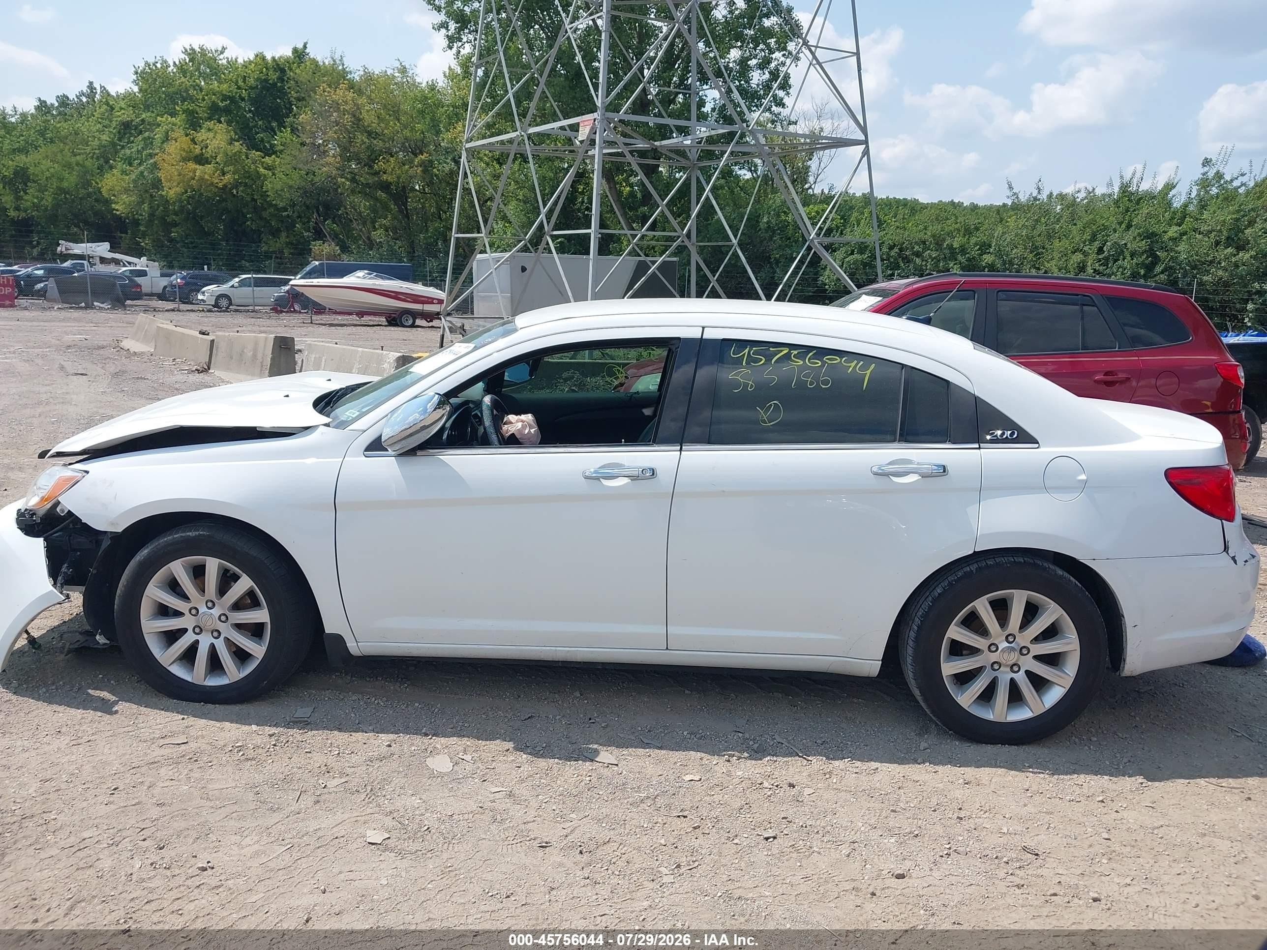2013 Chrysler 200 Limited Белый vin: 1C3CCBCG8DN585786