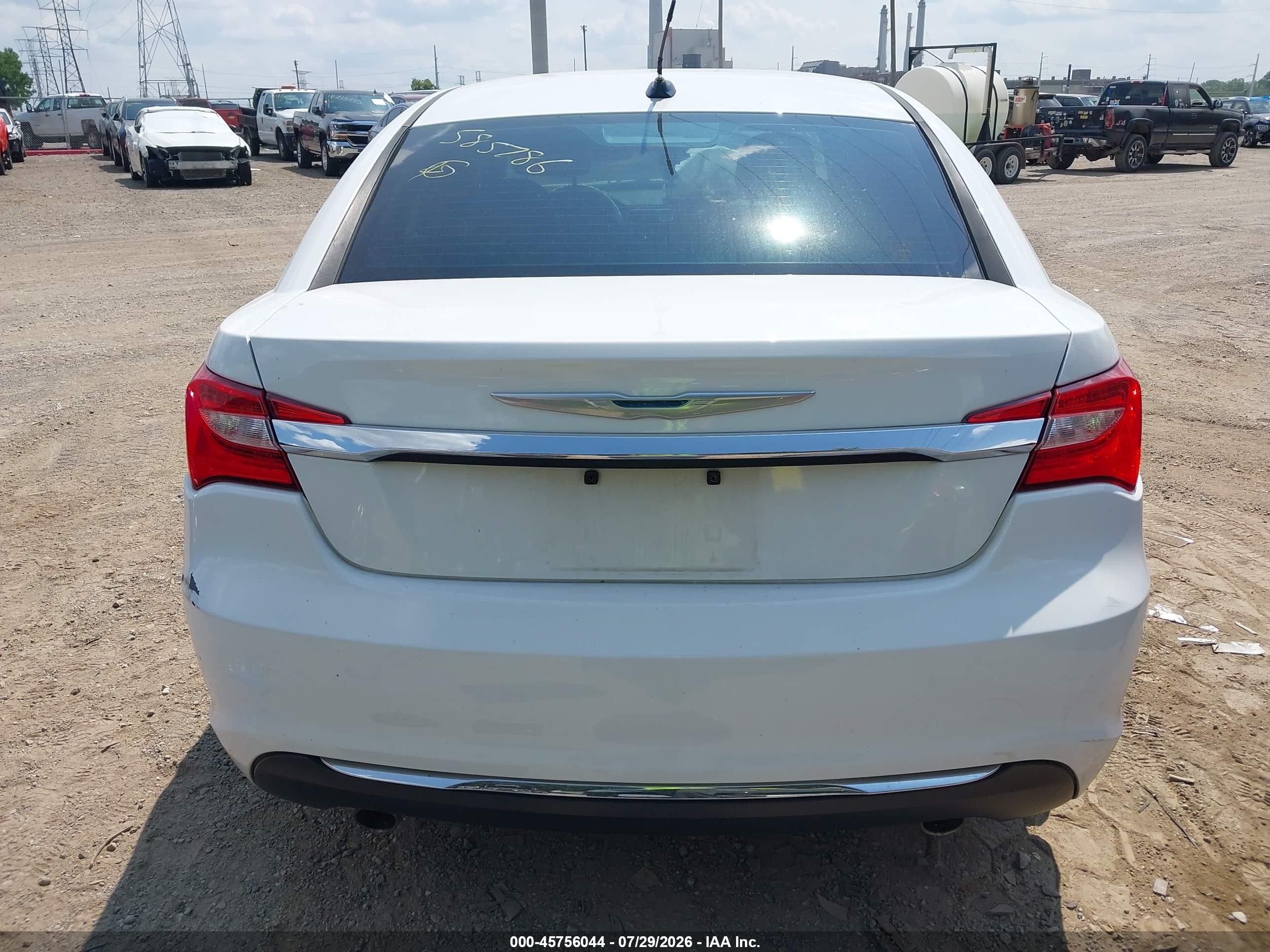 2013 Chrysler 200 Limited Белый vin: 1C3CCBCG8DN585786