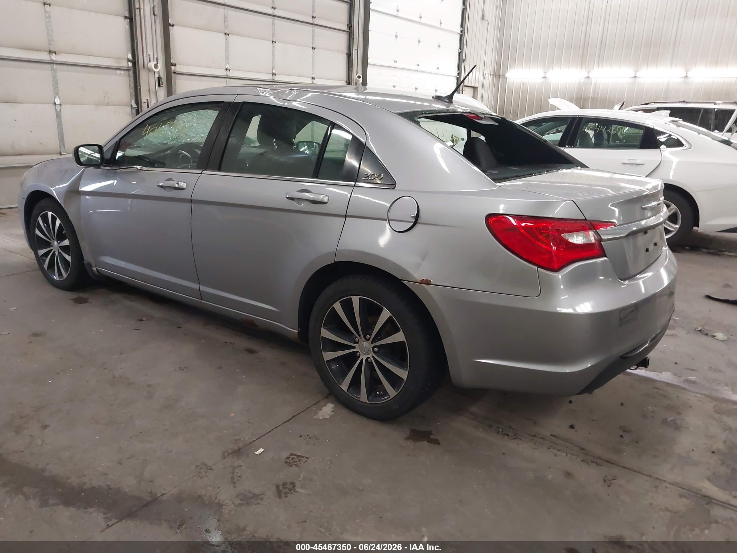 2013 Chrysler 200 Limited Gray vin: 1C3CCBCG8DN687153