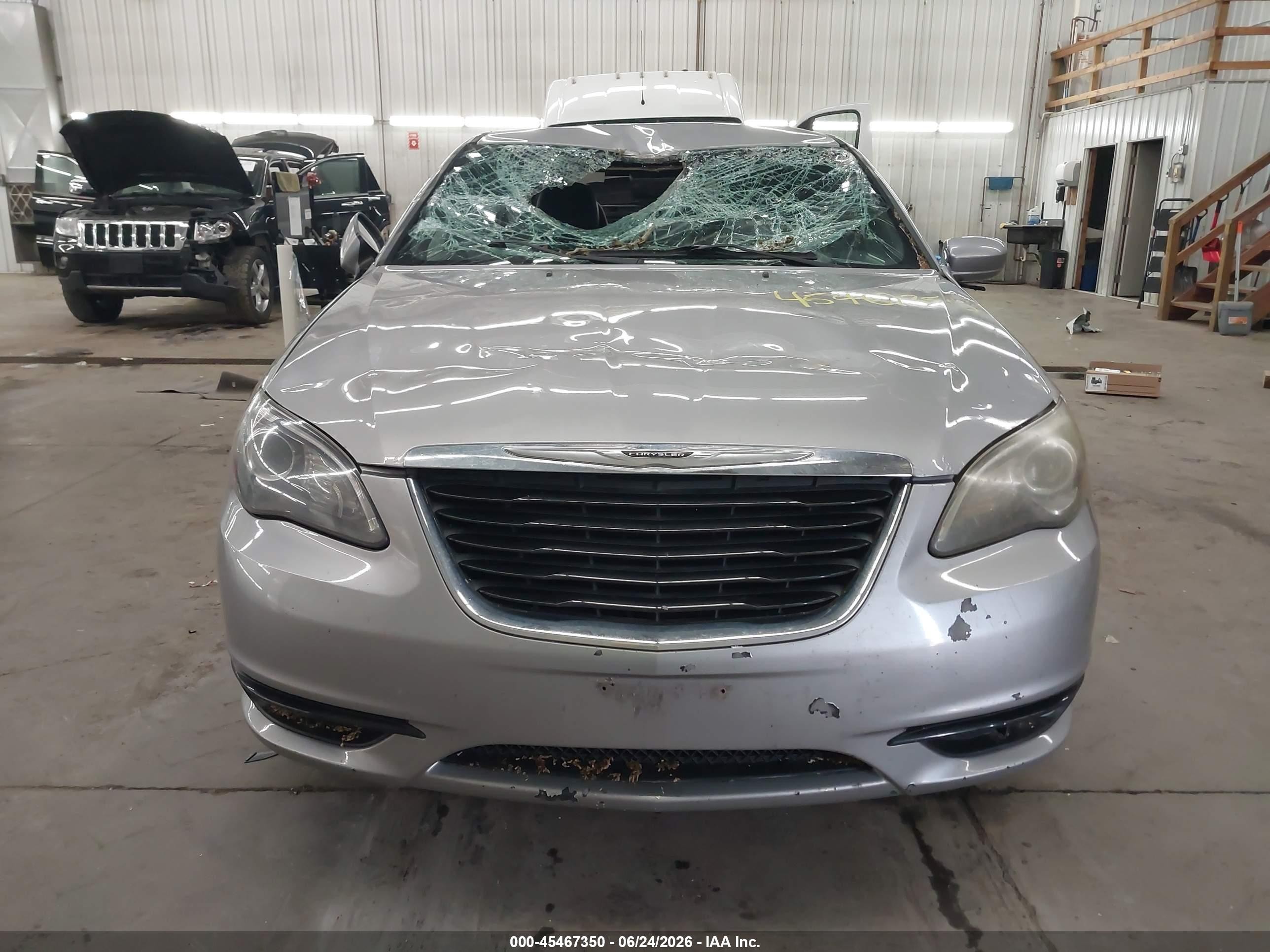 2013 Chrysler 200 Limited Gray vin: 1C3CCBCG8DN687153